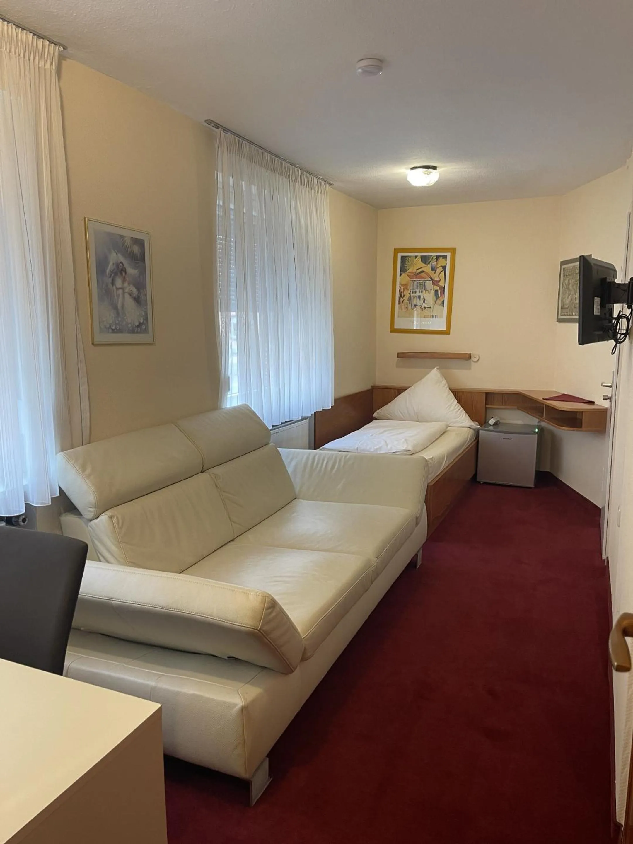 Bedroom in Hotel König Humbert