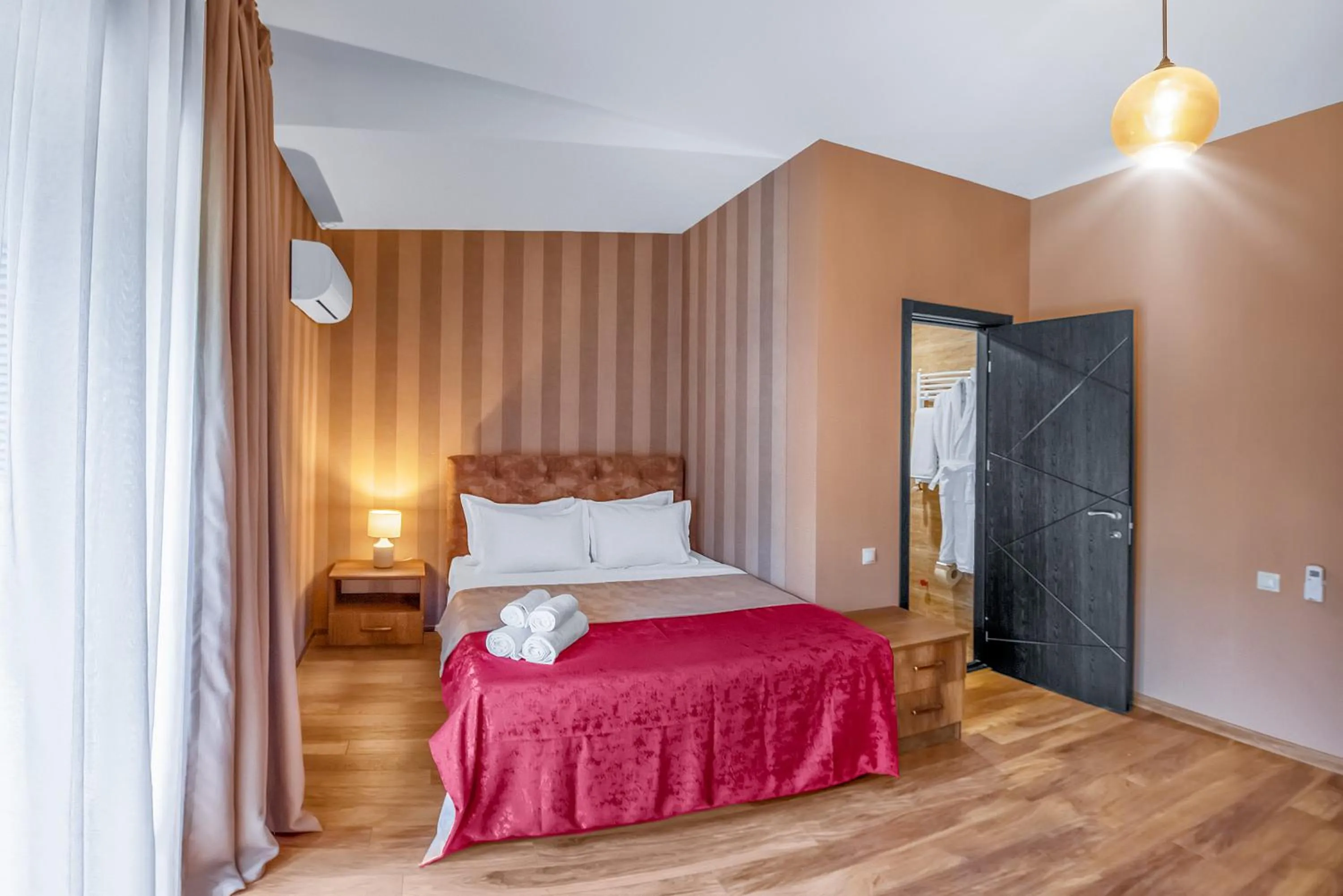 Bedroom in Dzvel Ubanshi