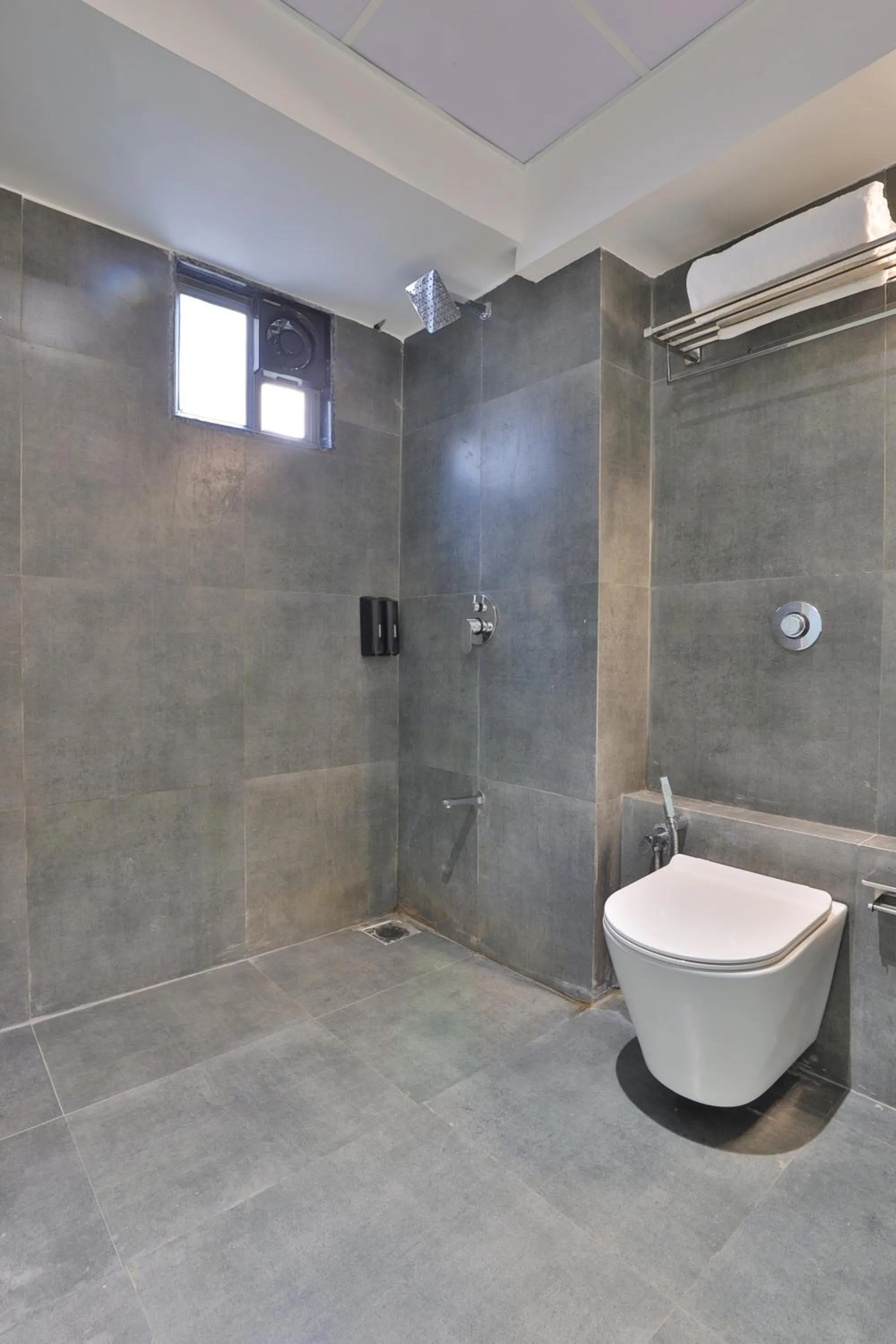 Bathroom in Hotel Shivashish