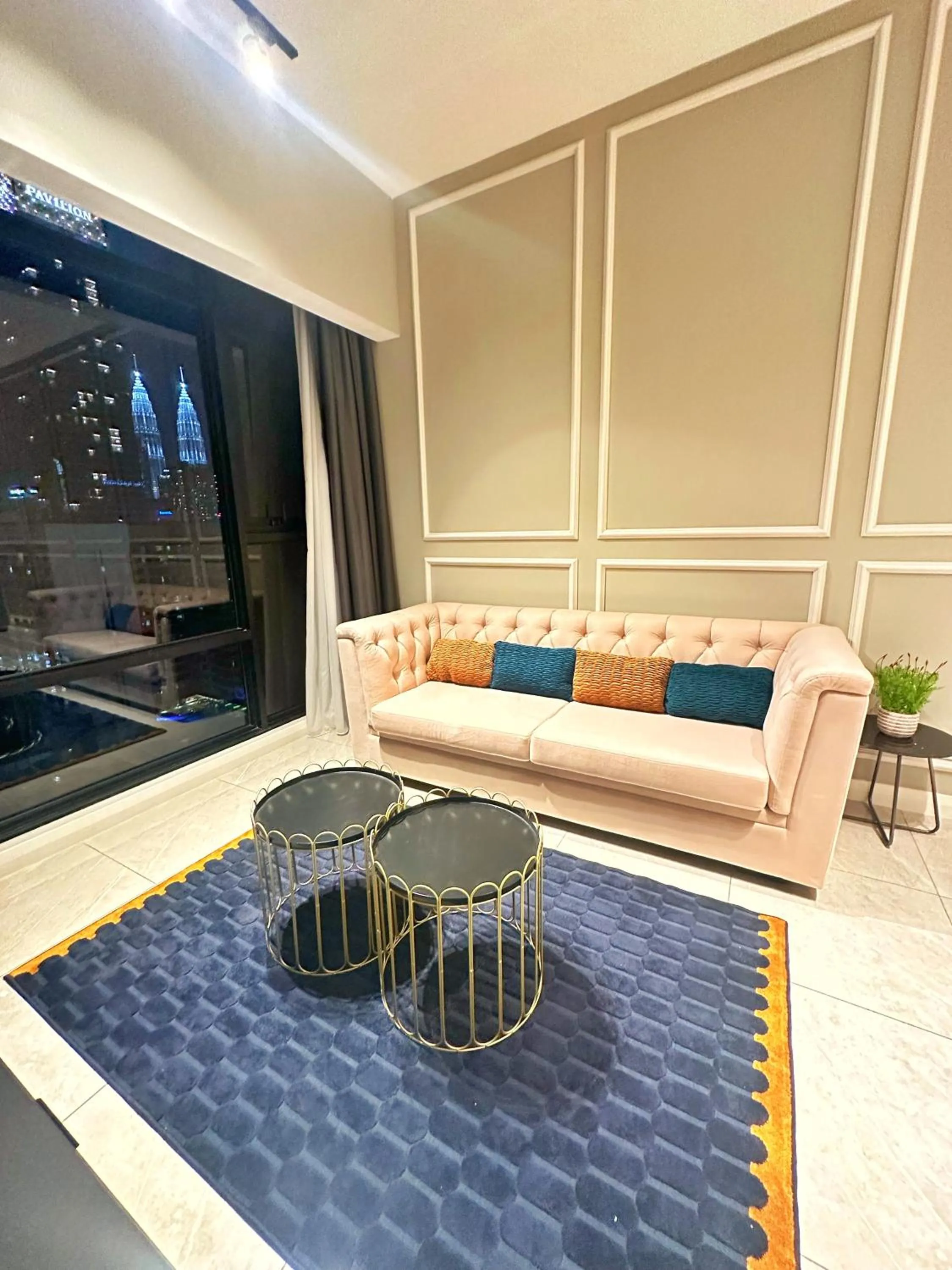 Three-Bedroom Apartment in Axon Residence Bukit Bintang By TR Suites