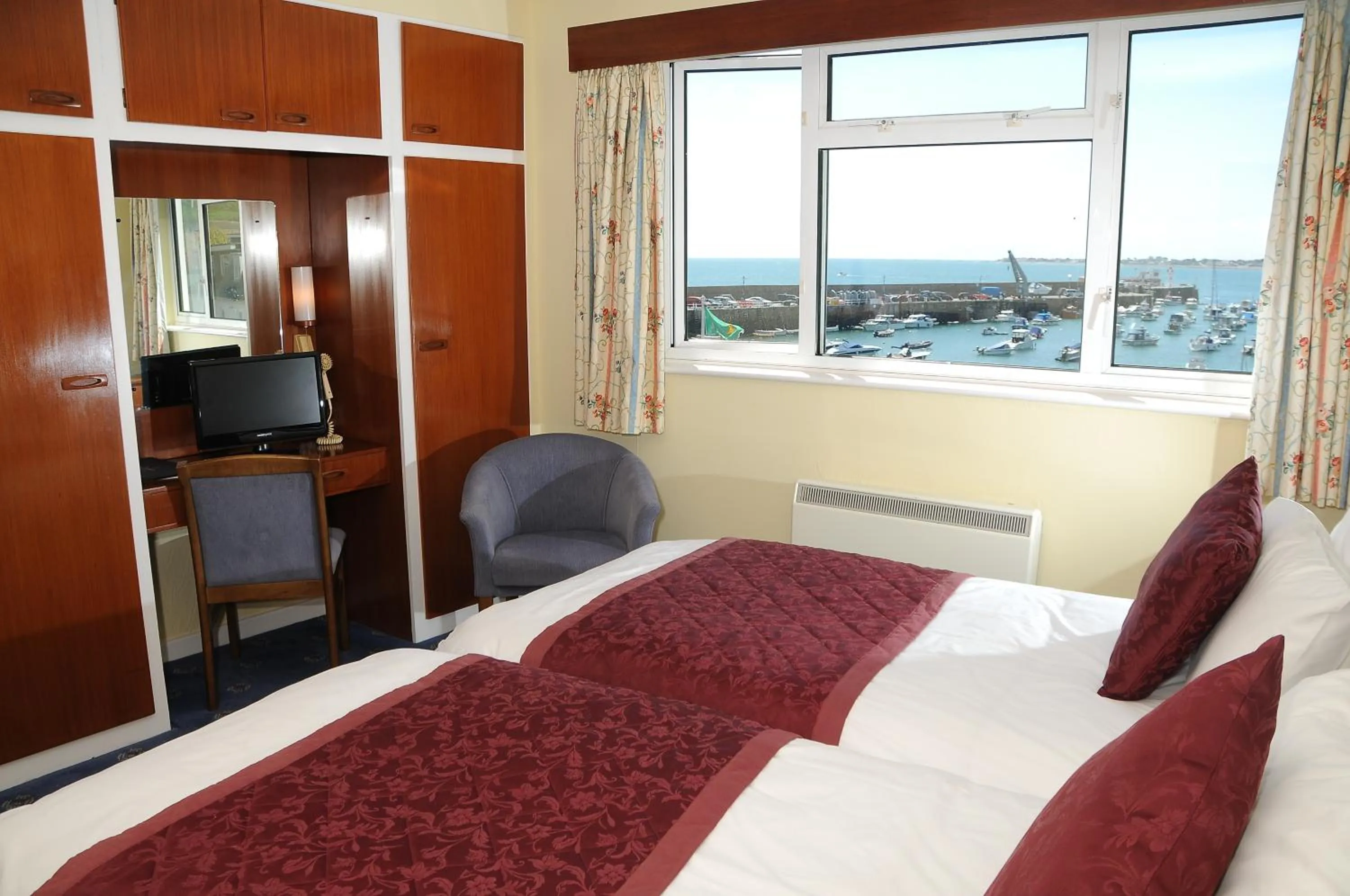 Bed in Dolphin Hotel