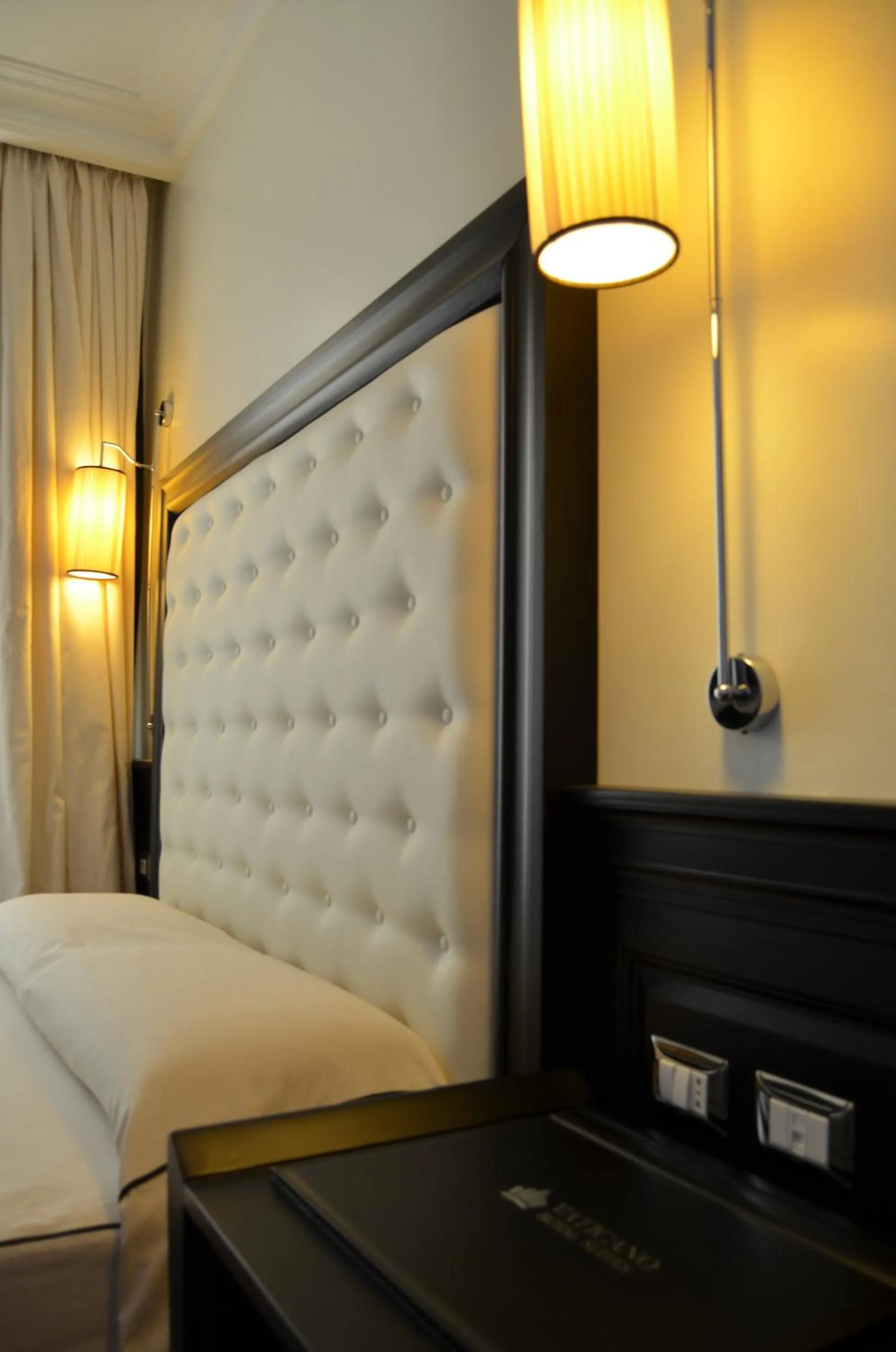 Bed in Vaticano Royal Suite Guest House