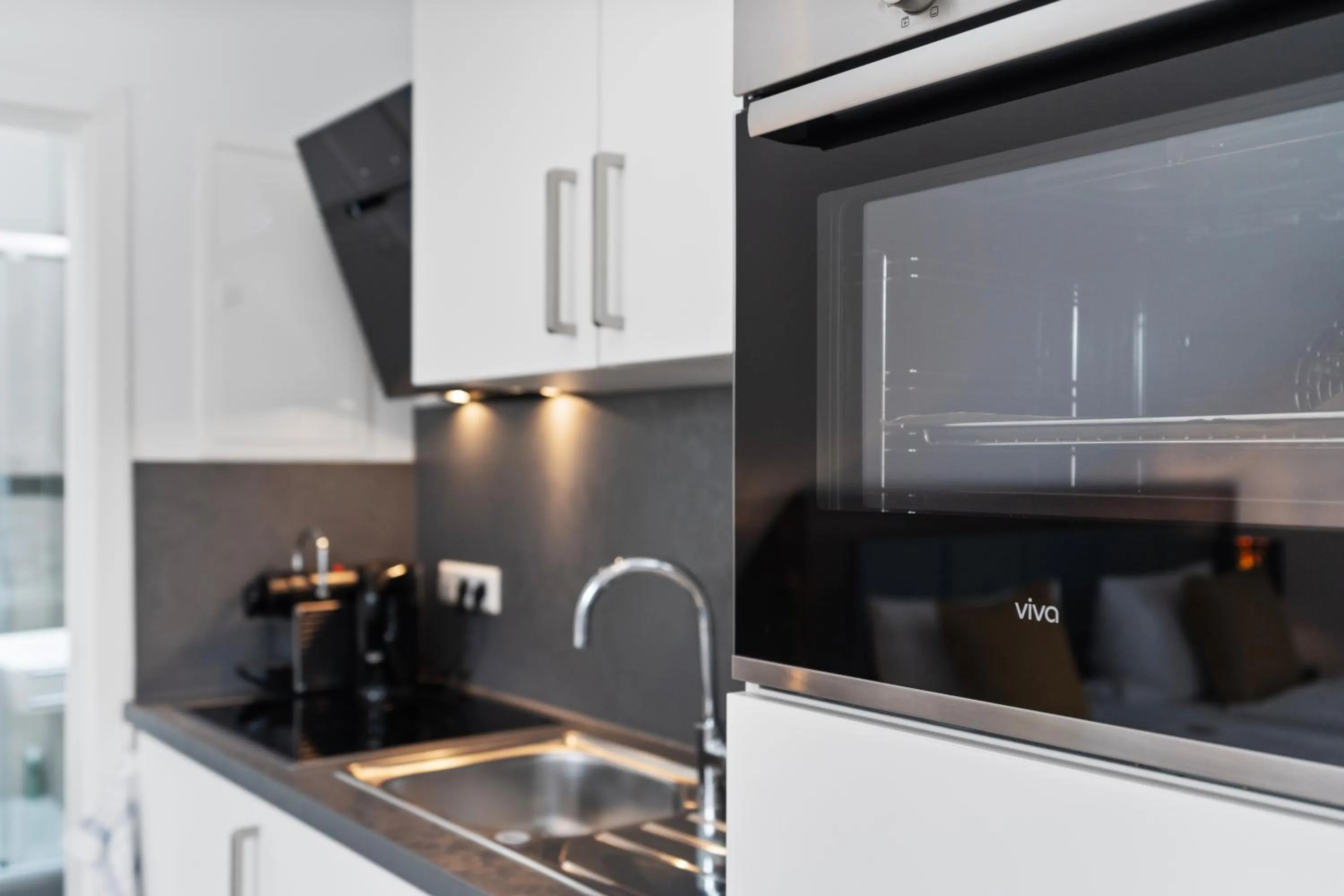 Coffee/tea facilities in Amelie chez Inez