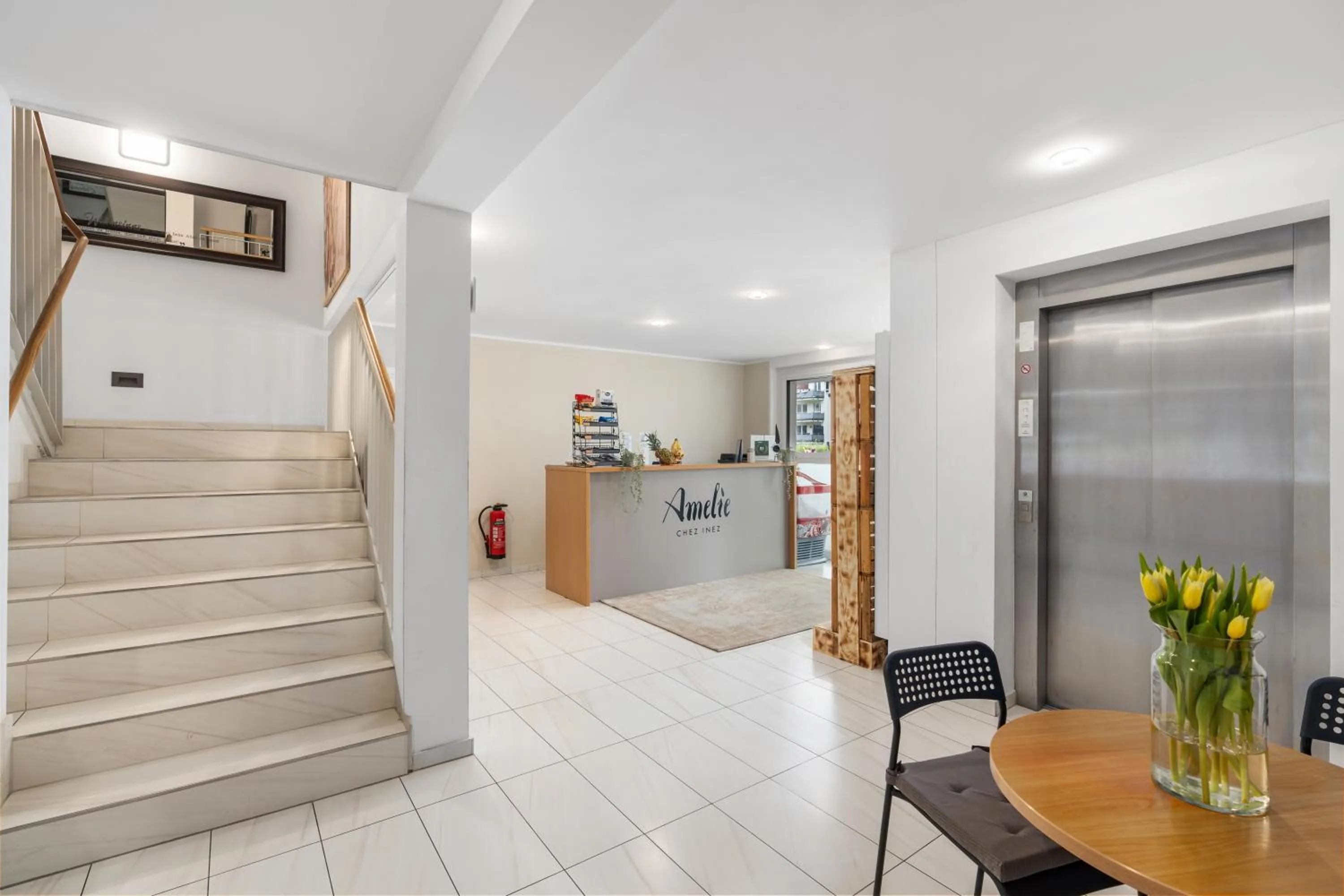 Lobby or reception in Amelie chez Inez