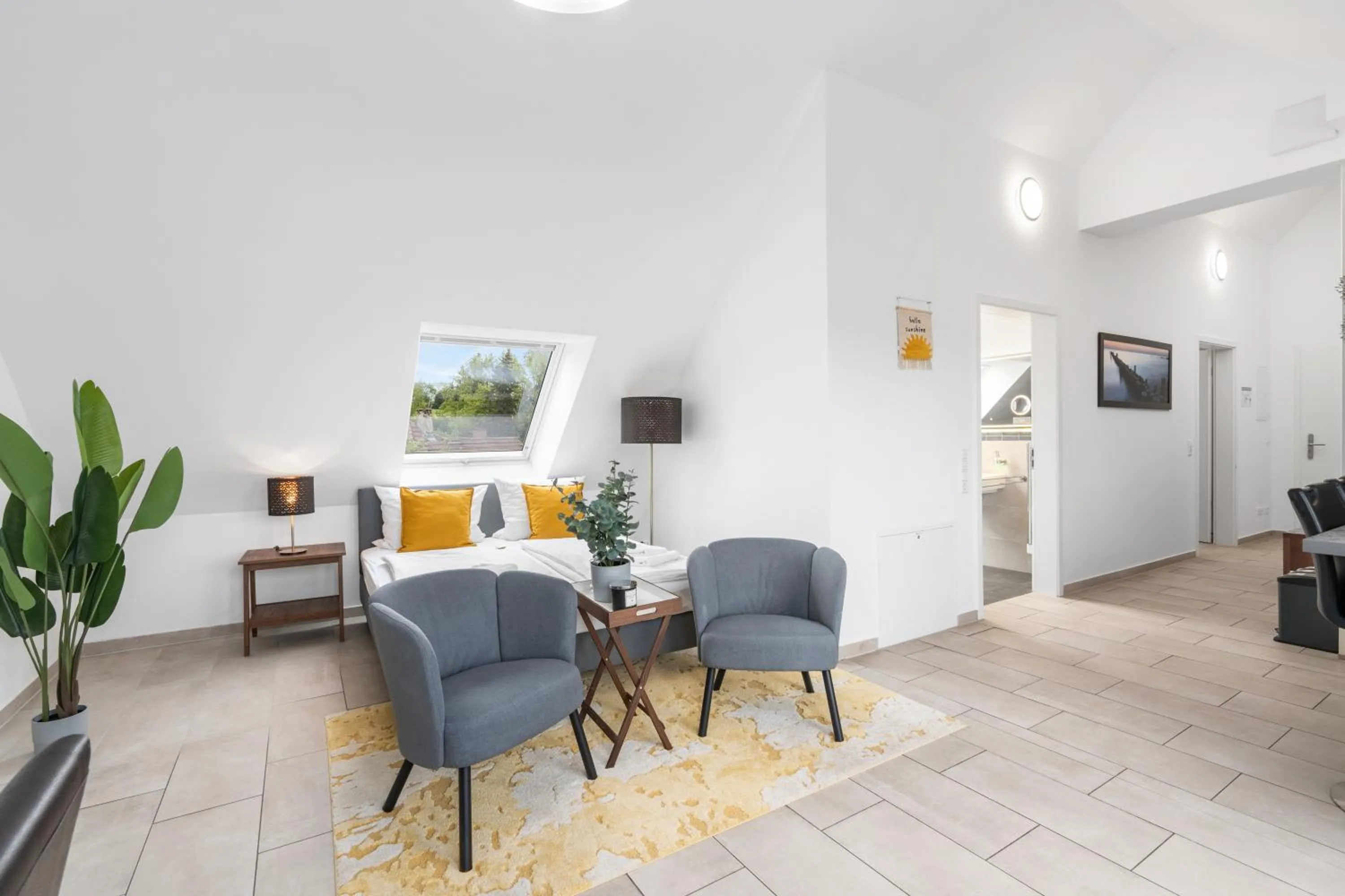 TV and multimedia in Amelie chez Inez