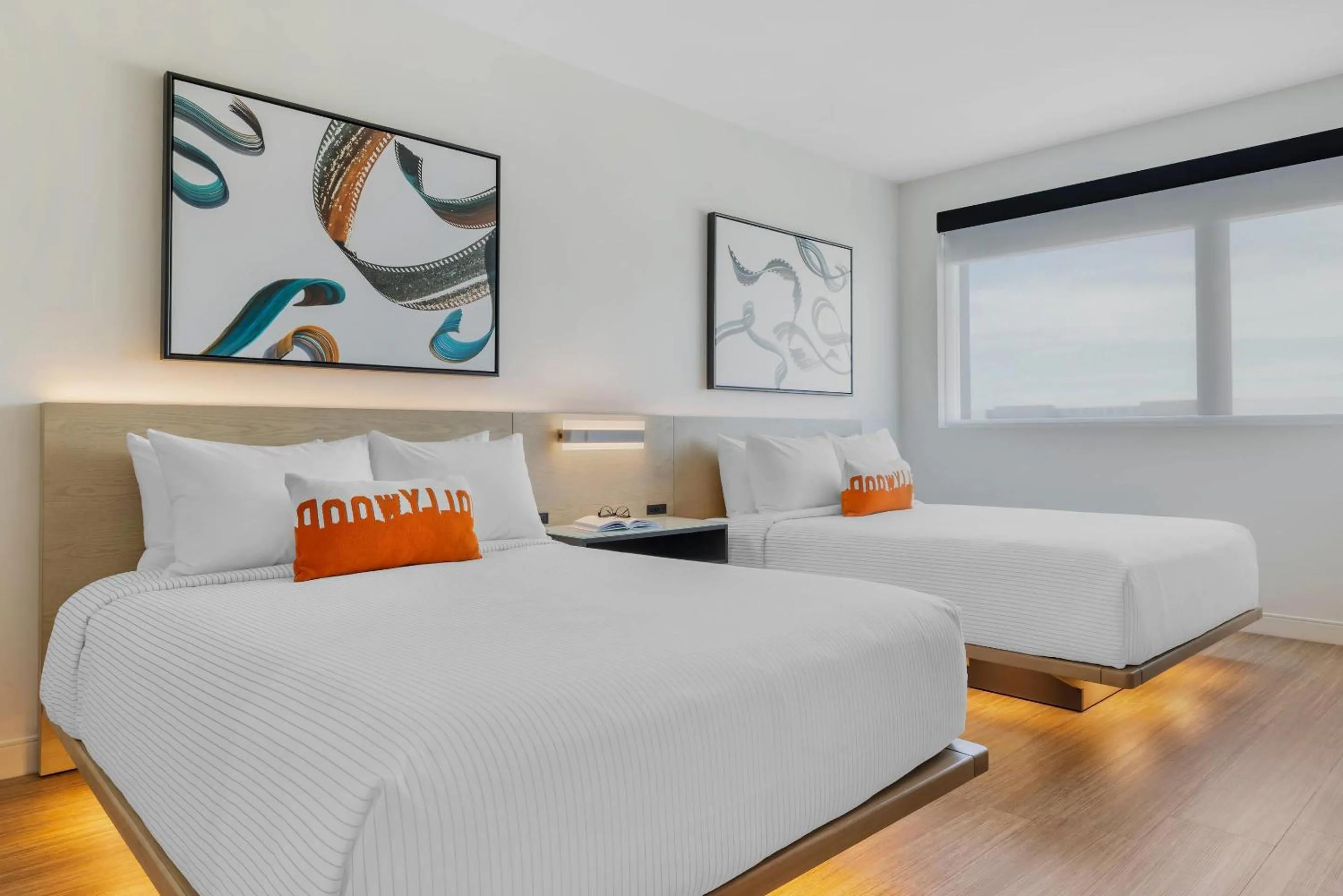 Bedroom, Bed in Cambria Hotel Burbank Airport