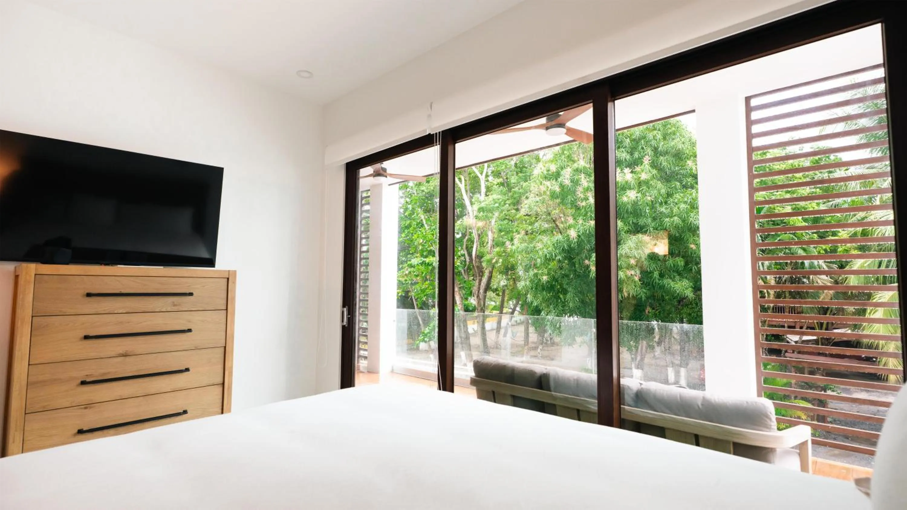 Photo of the whole room, Bed in Acqua di Mare Resort