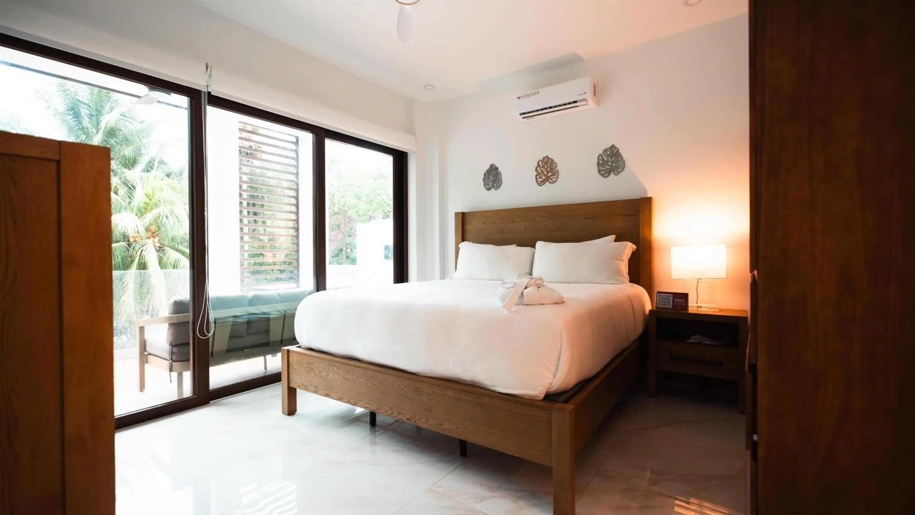 Photo of the whole room, Bed in Acqua di Mare Resort