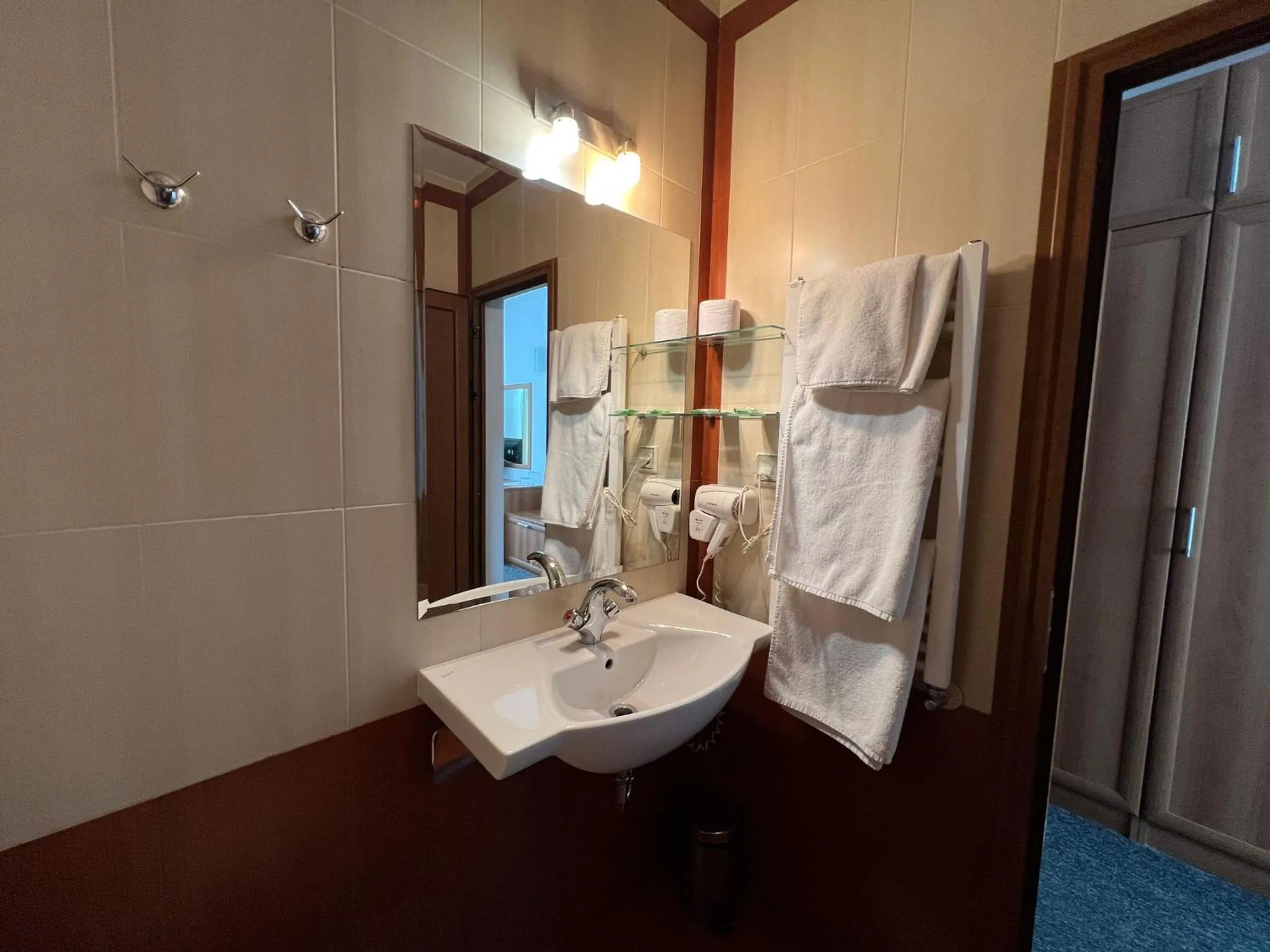 Family Hotel 007 Ivan Dimitrov-Kuklata 15 Str