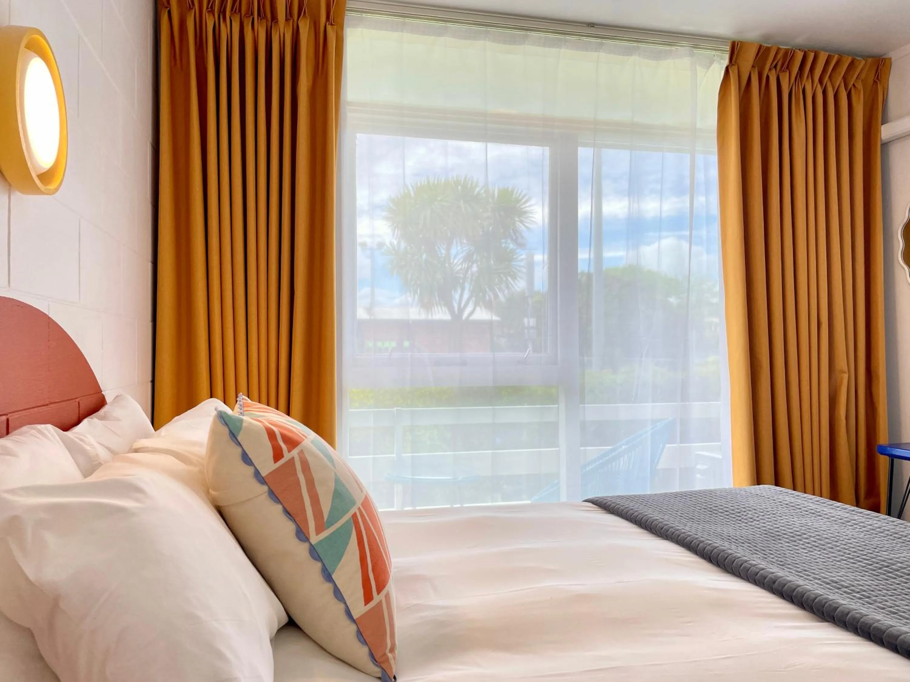 Bedroom, Bed in Mount Eden Motel