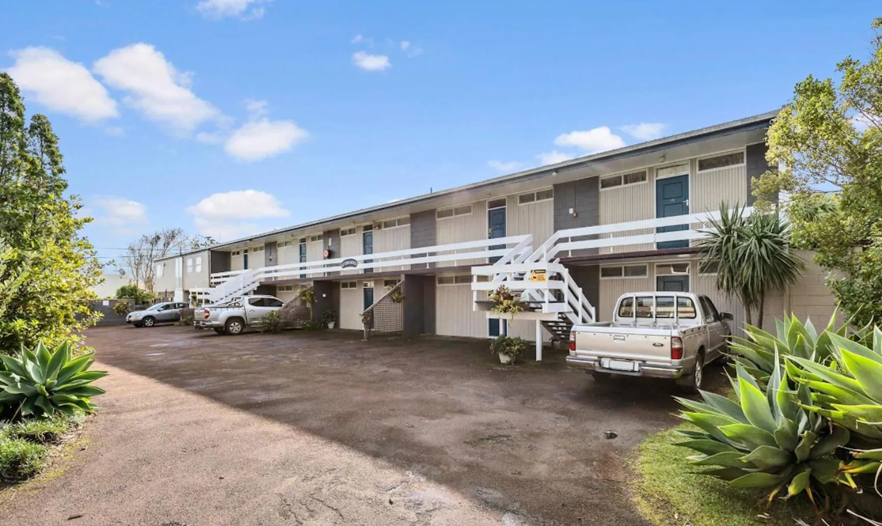 Property building in Mount Eden Motel