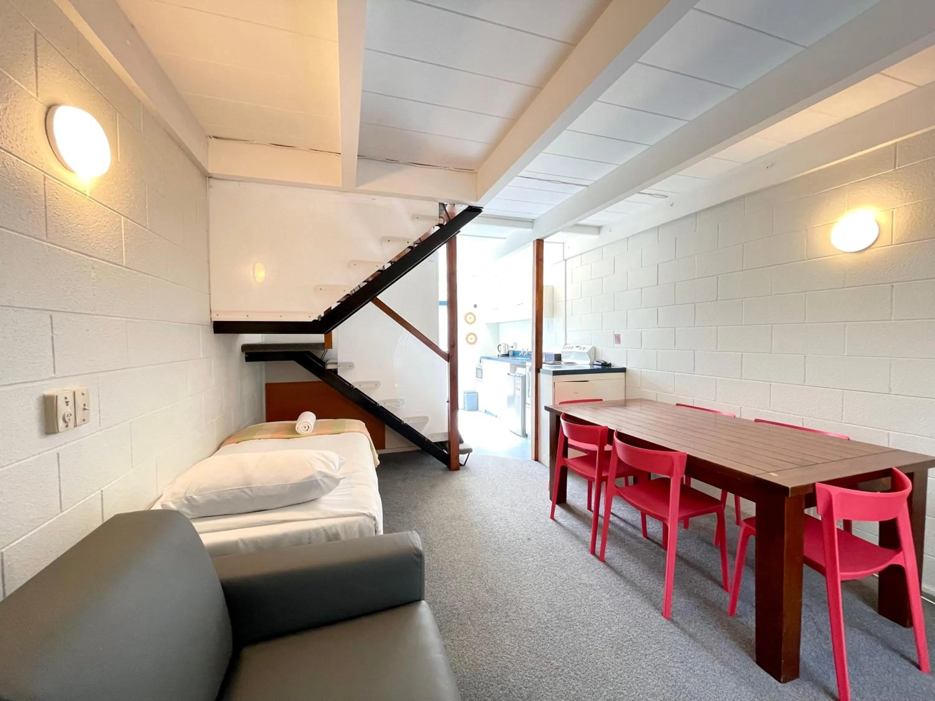 Bed in Mount Eden Motel