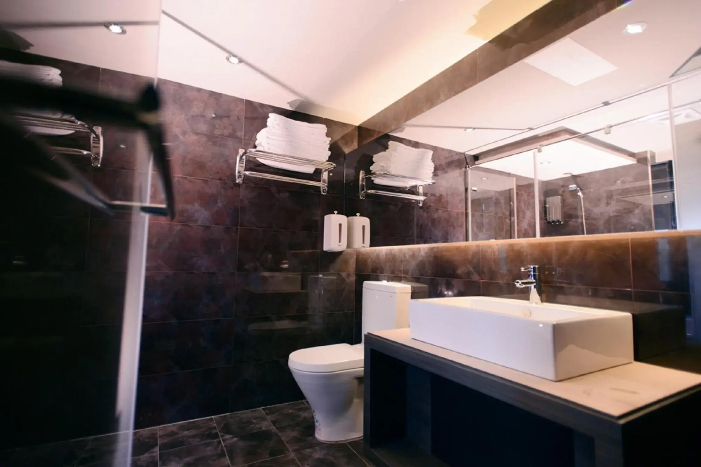 Comfort Quadruple Room in Kiwi Express Hotel - Jiuru Rd Comfort Quadruple Room in Kiwi Express Hotel - Jiuru Rd