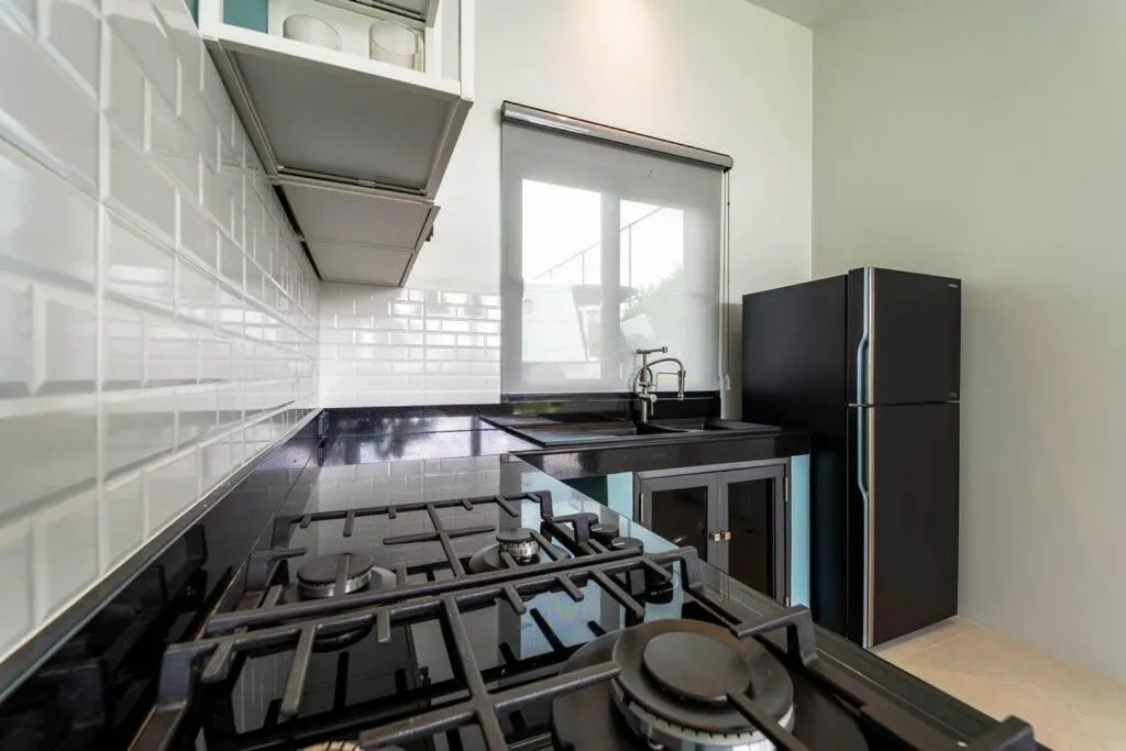 Luxury Modern 6 Bed Private Pool Villa LLW