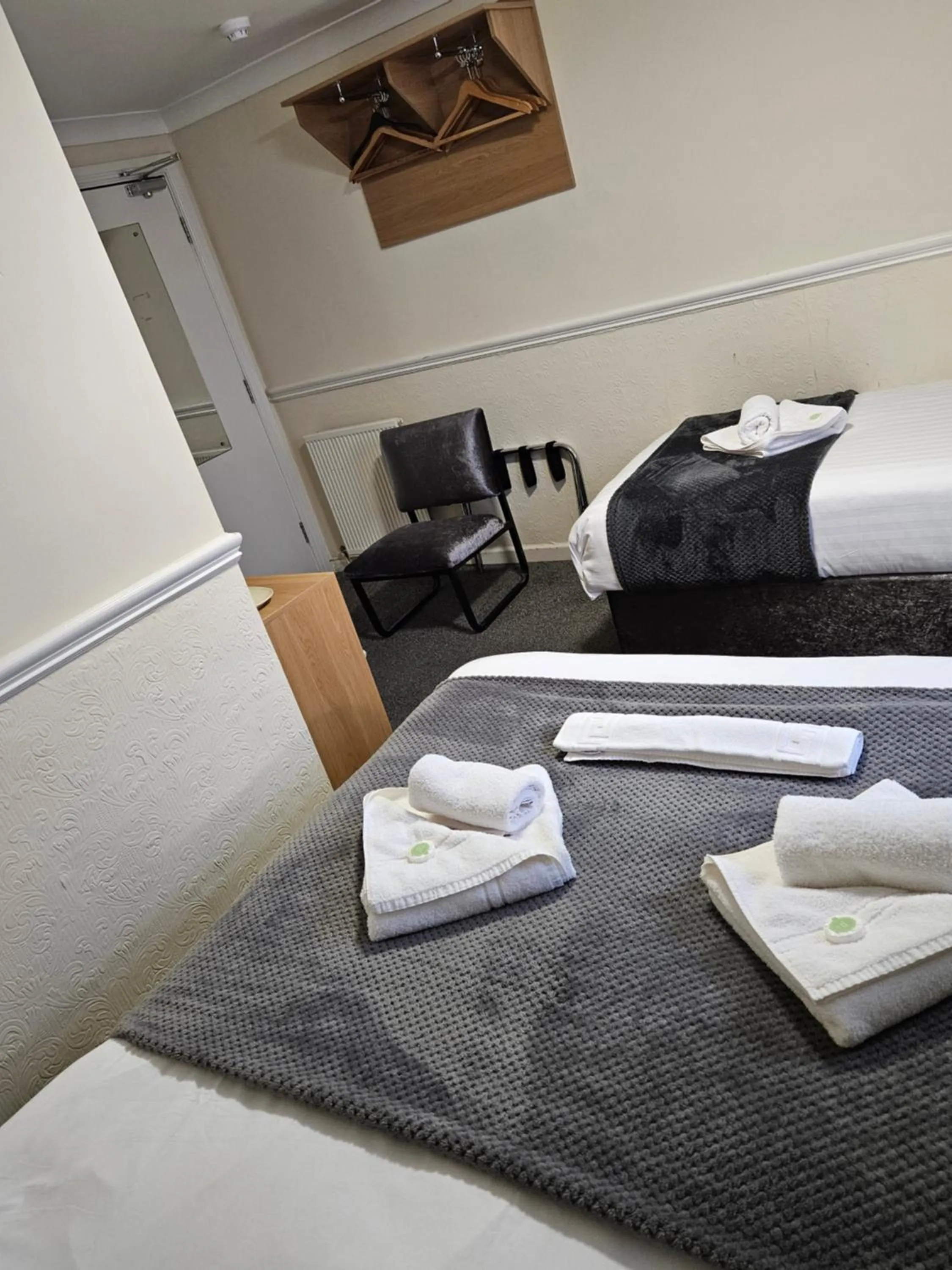 Bedroom, Bed in The President Hotel