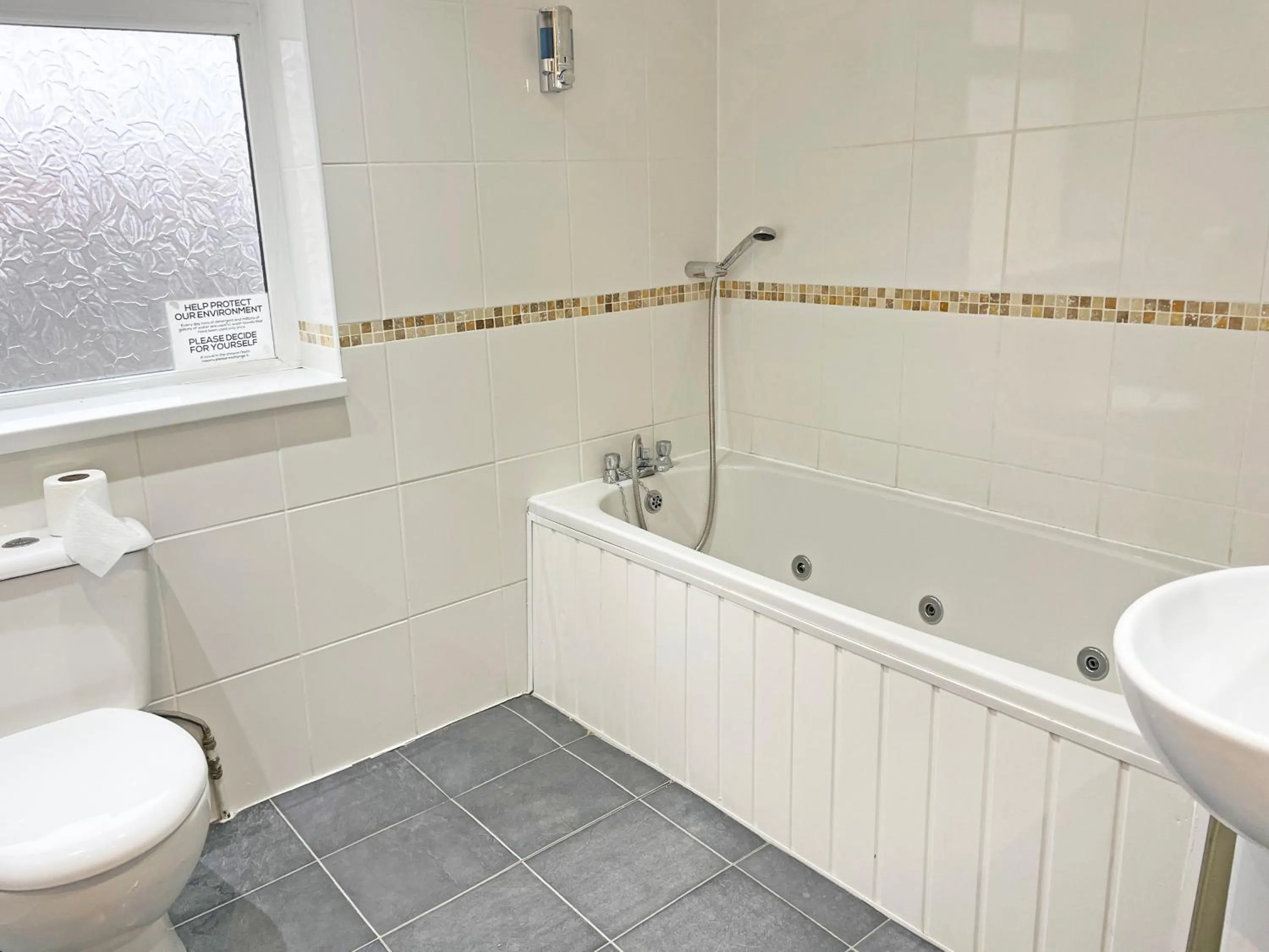 Bathroom in The President Hotel