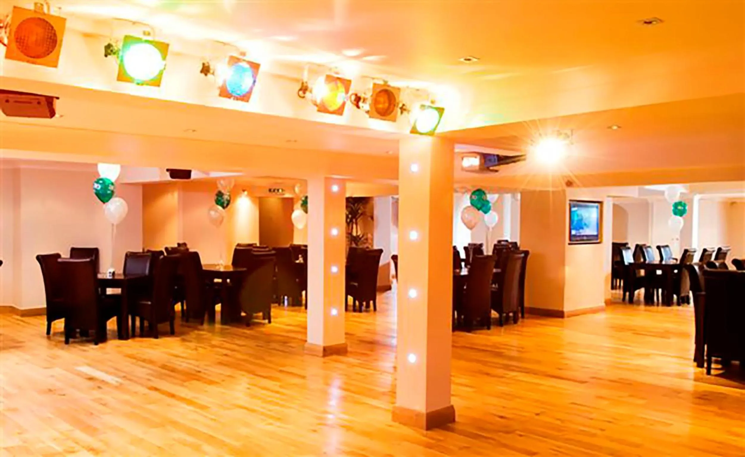 Lounge or bar in The President Hotel