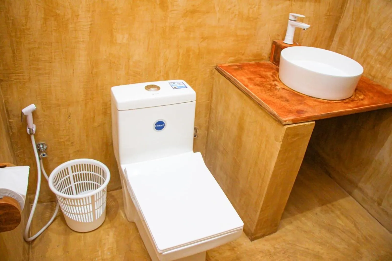 Toilet in Zanzigo