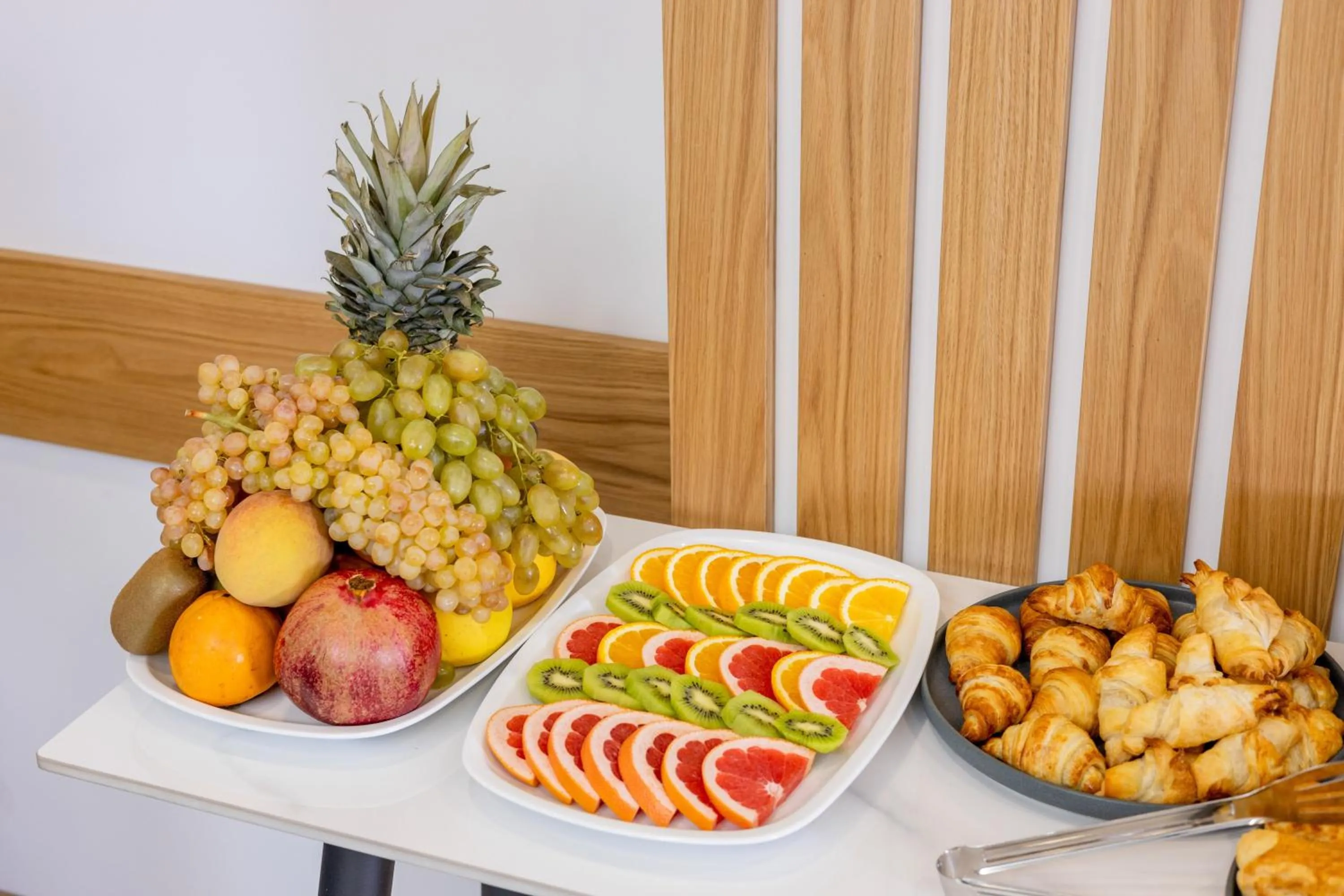 Food and drinks in Revive Boutique Hotel