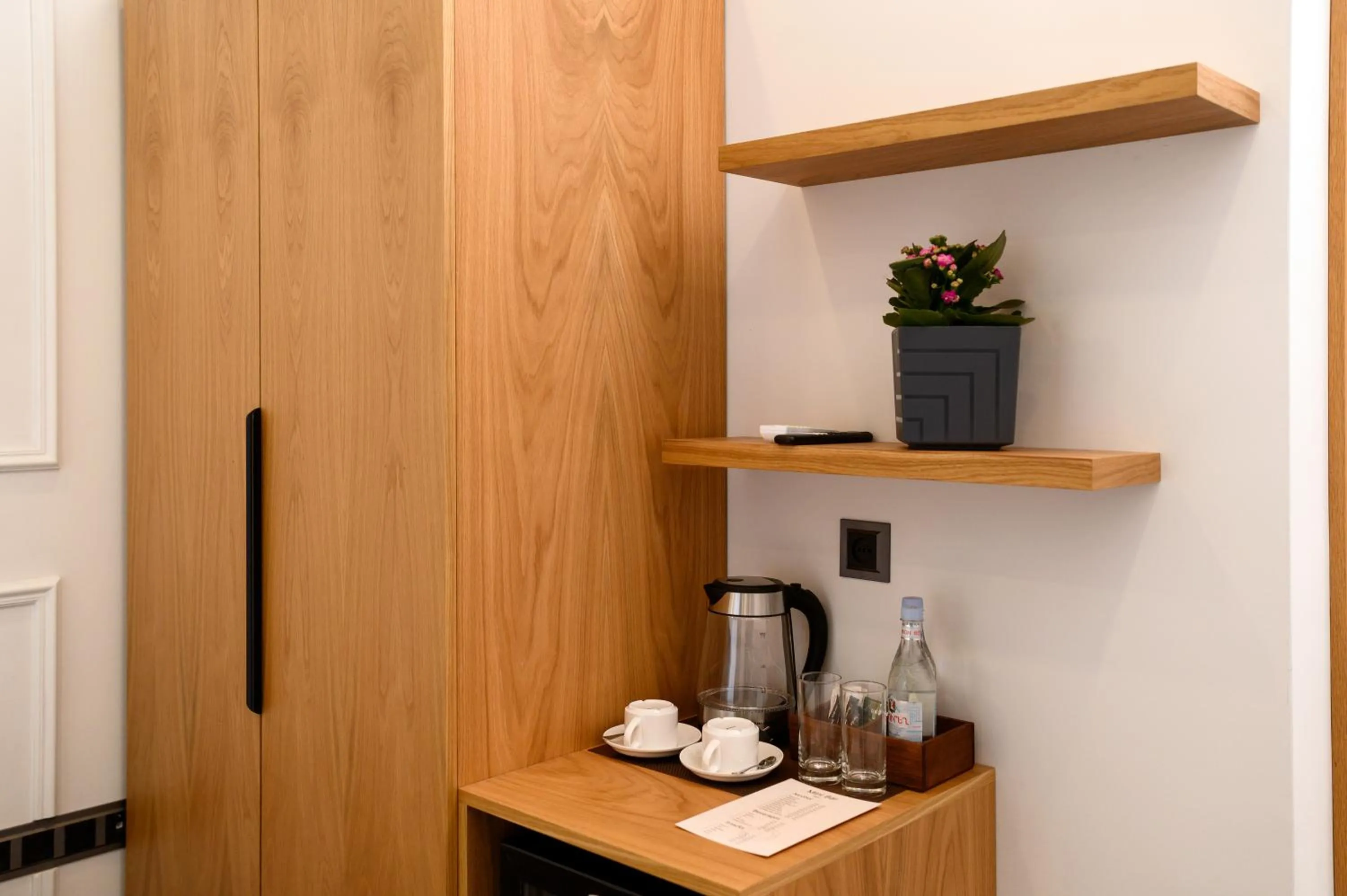 Coffee/tea facilities in Revive Boutique Hotel