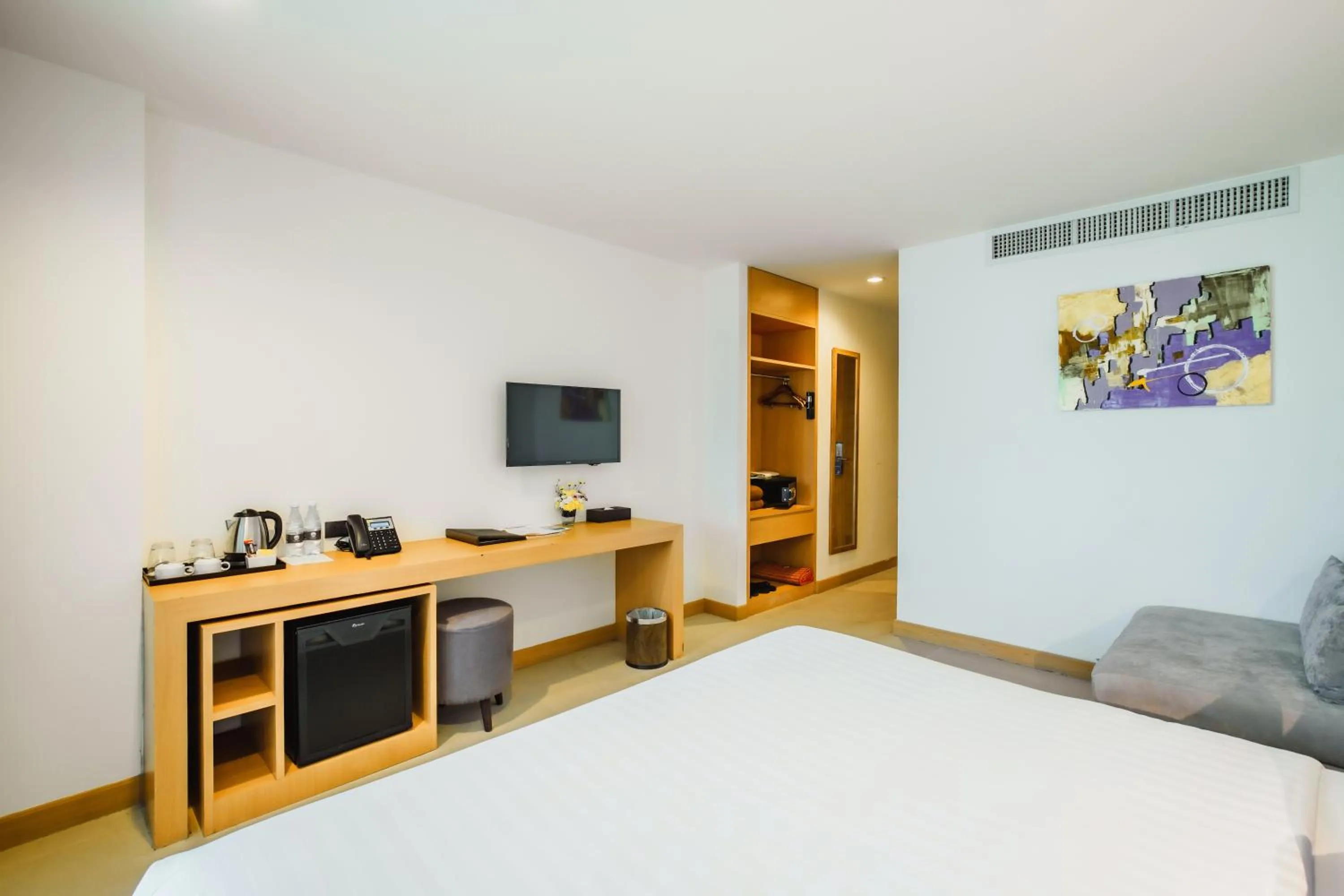 Bed in The Lunar Patong