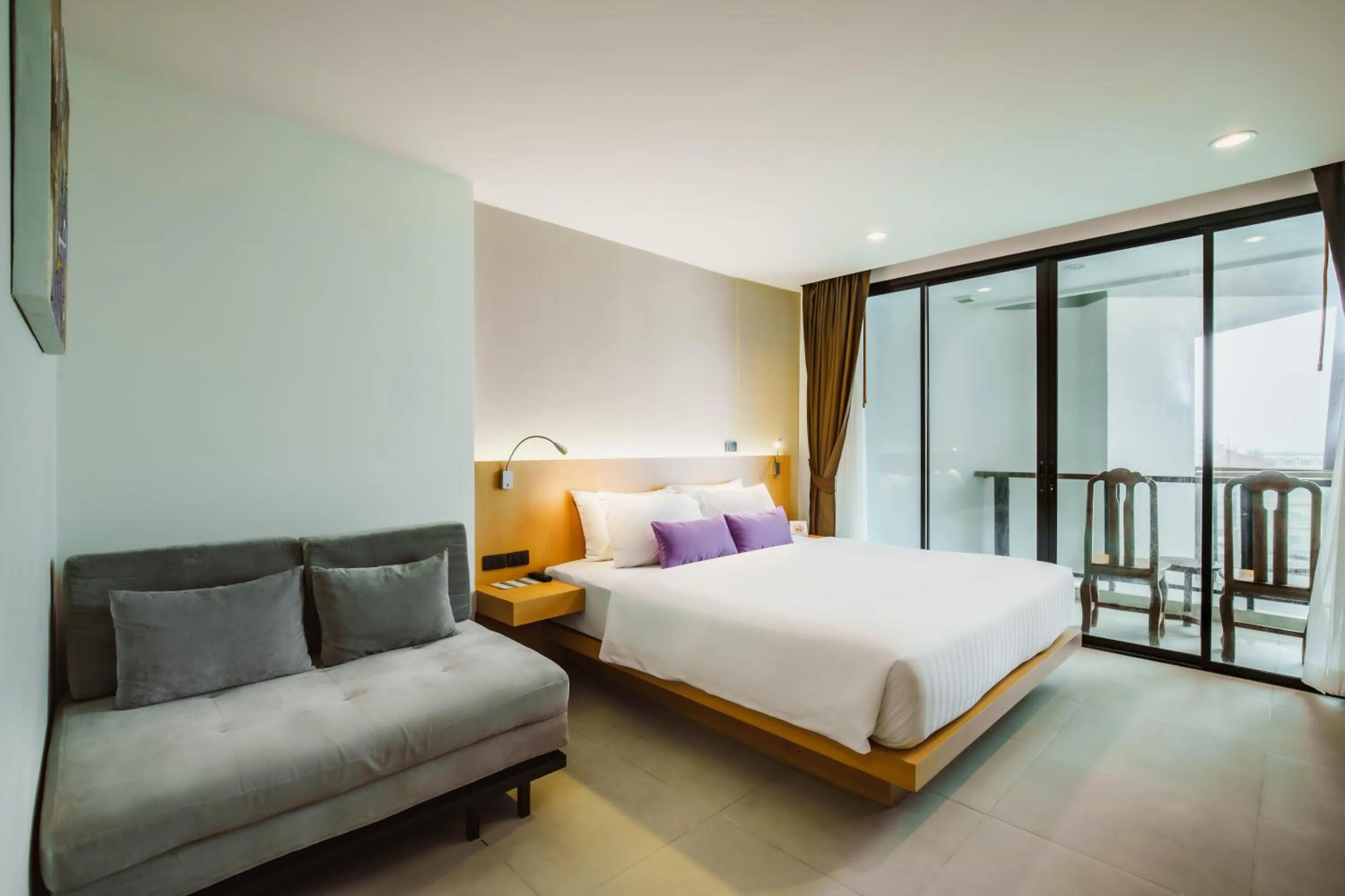 Bed in The Lunar Patong