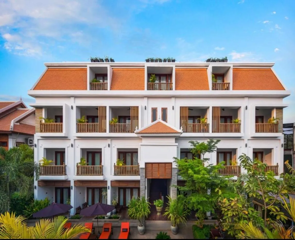 Property building in Mera Residence