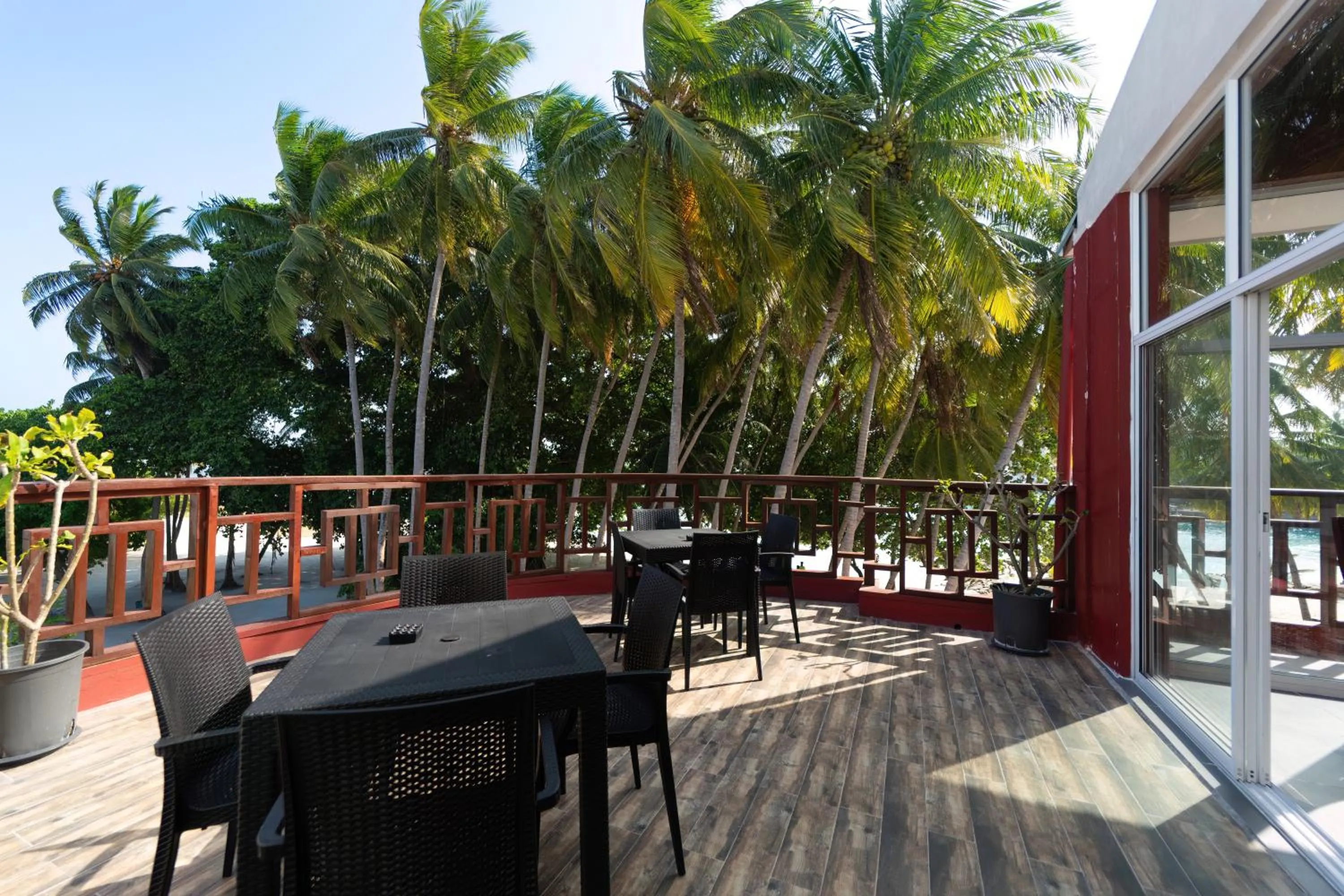 Restaurant/places to eat in Silver Oasis Maldives