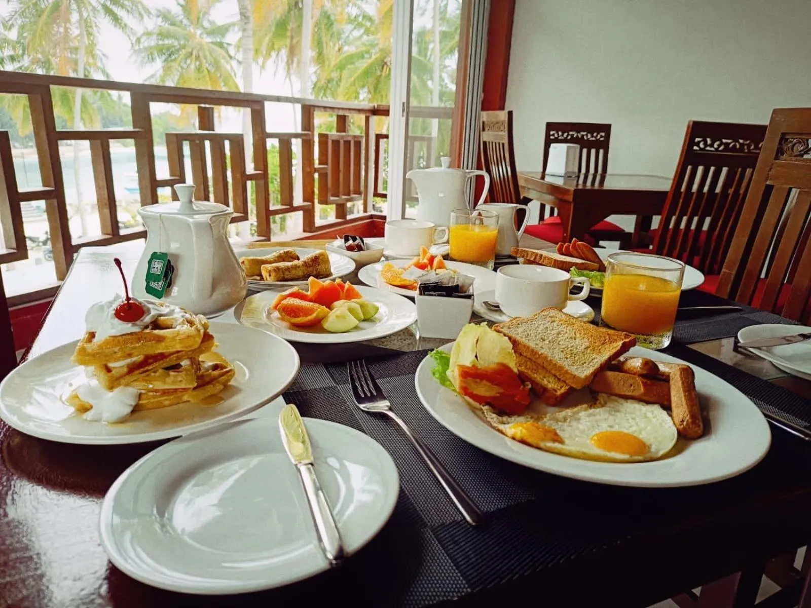 Breakfast in Silver Oasis Maldives