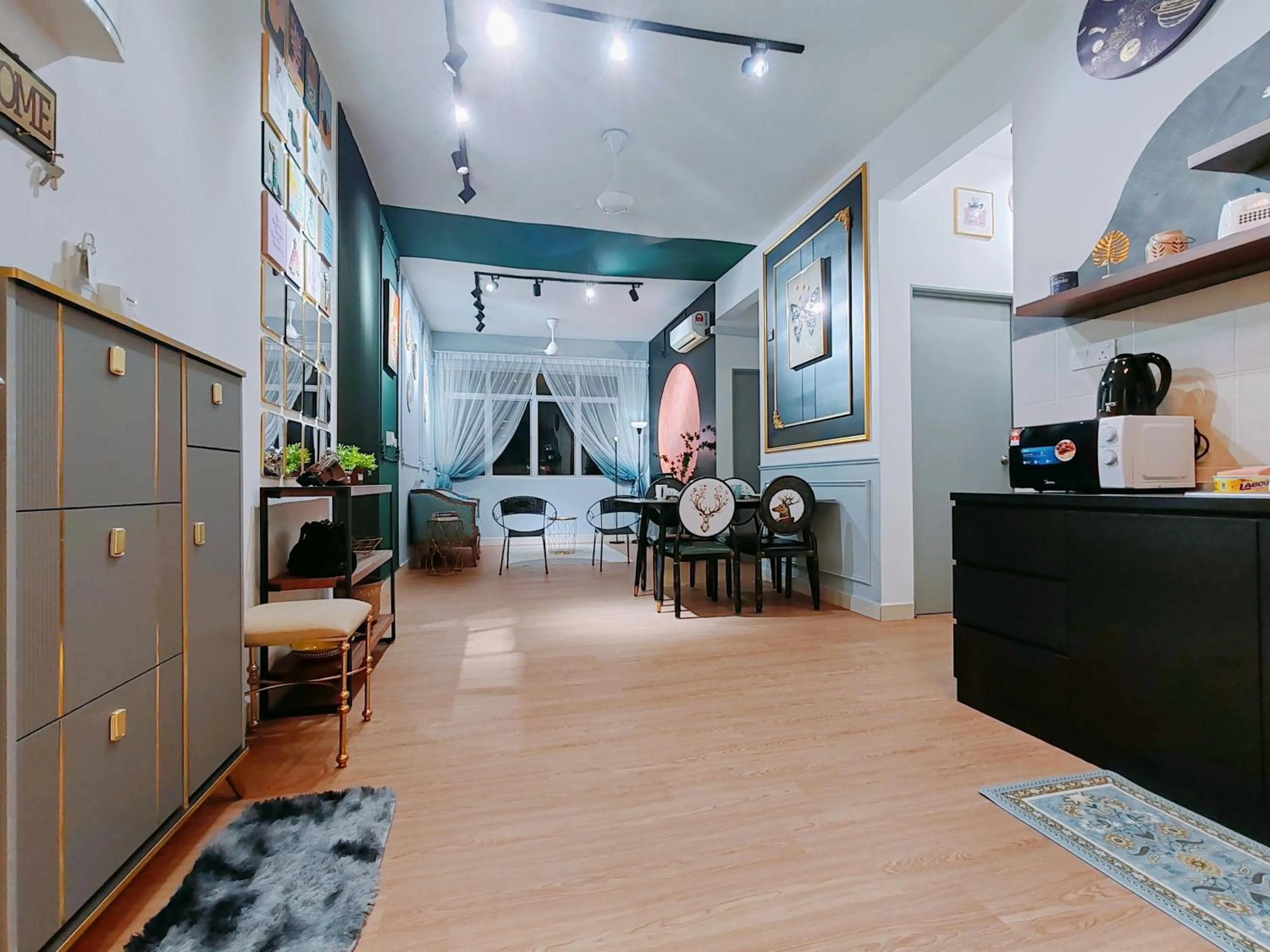 Moon Classic Falim by Irainbow