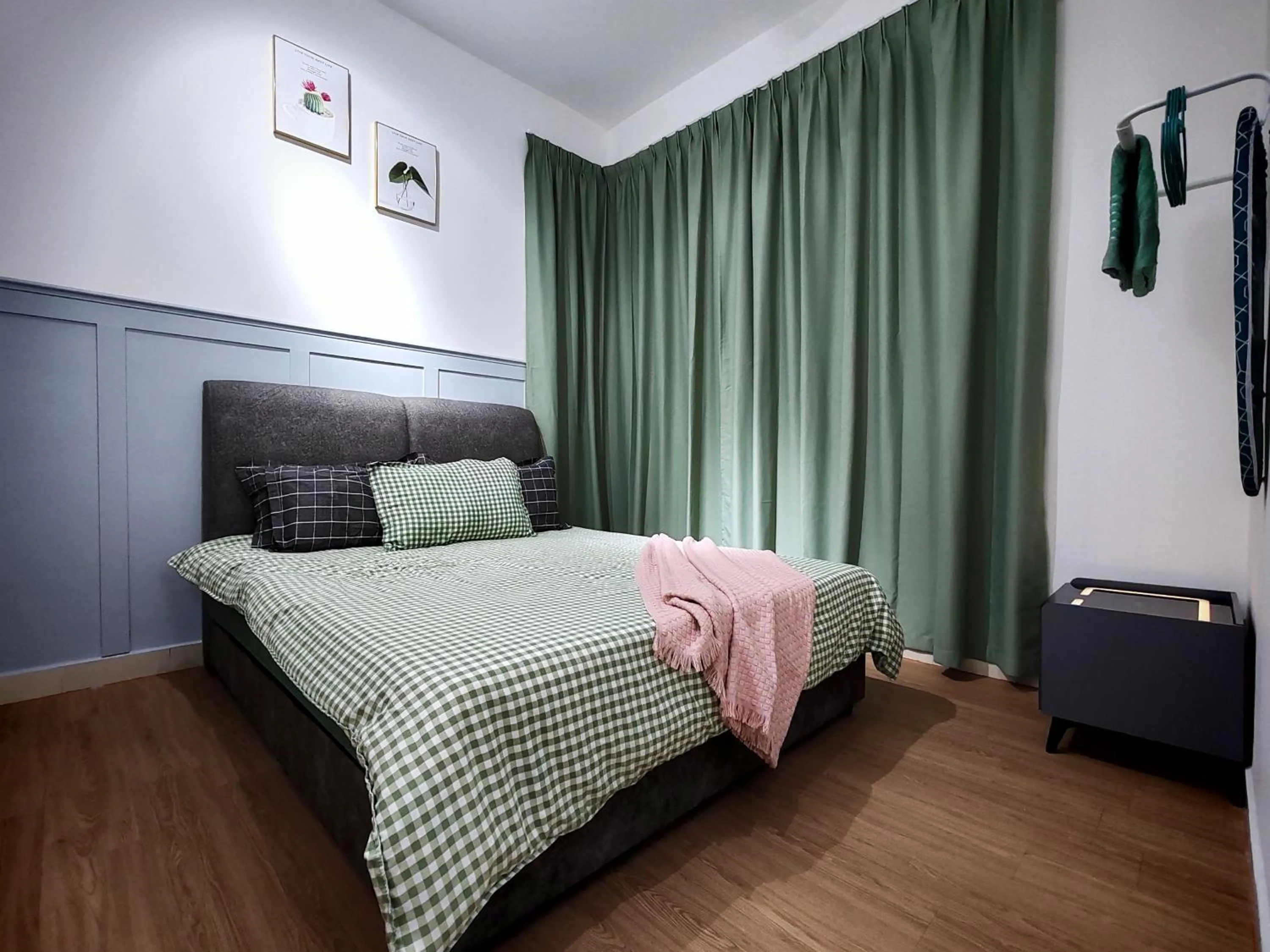 Bed in Moon Classic Falim by Irainbow