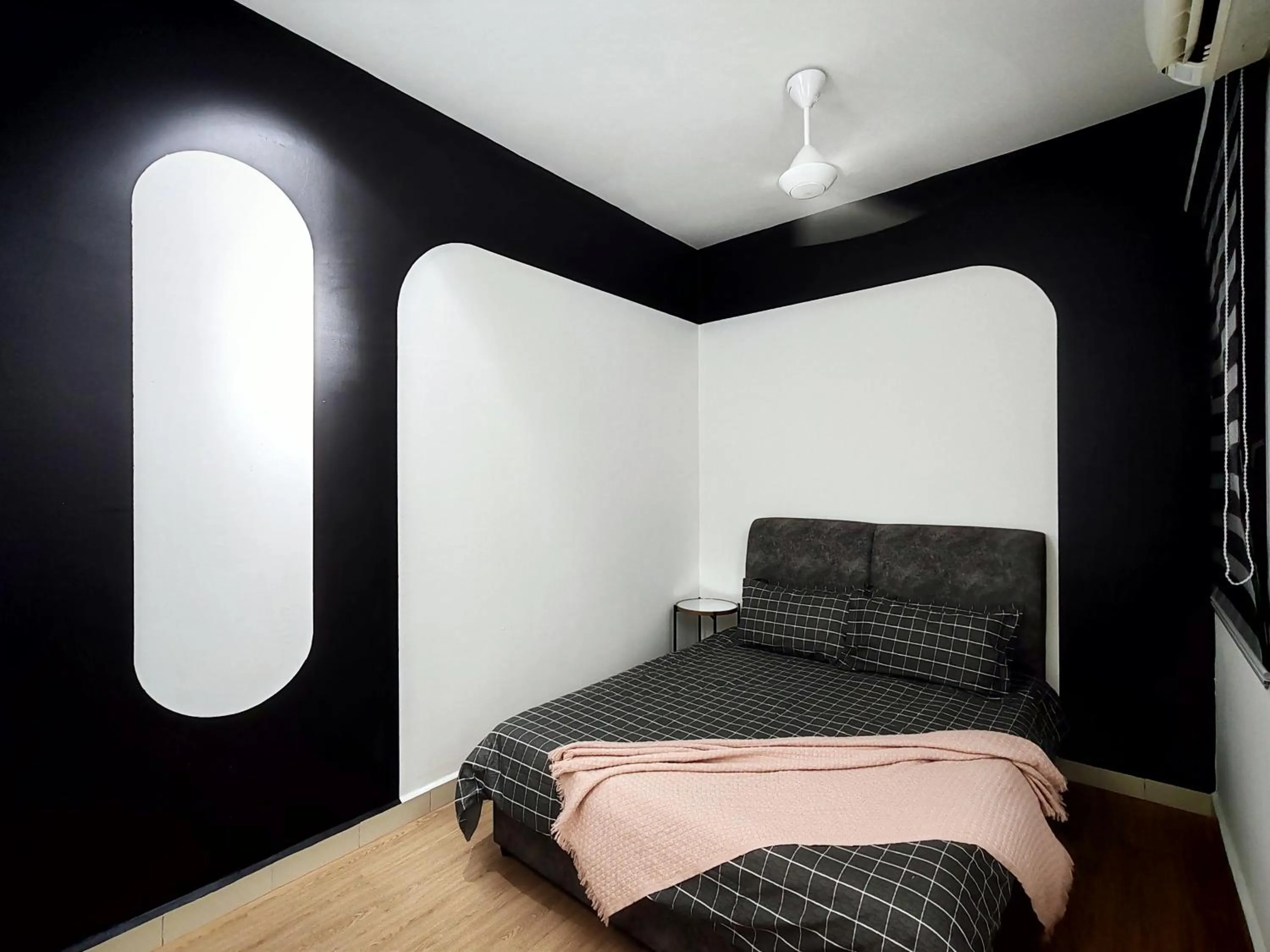 Bed in Moon Classic Falim by Irainbow