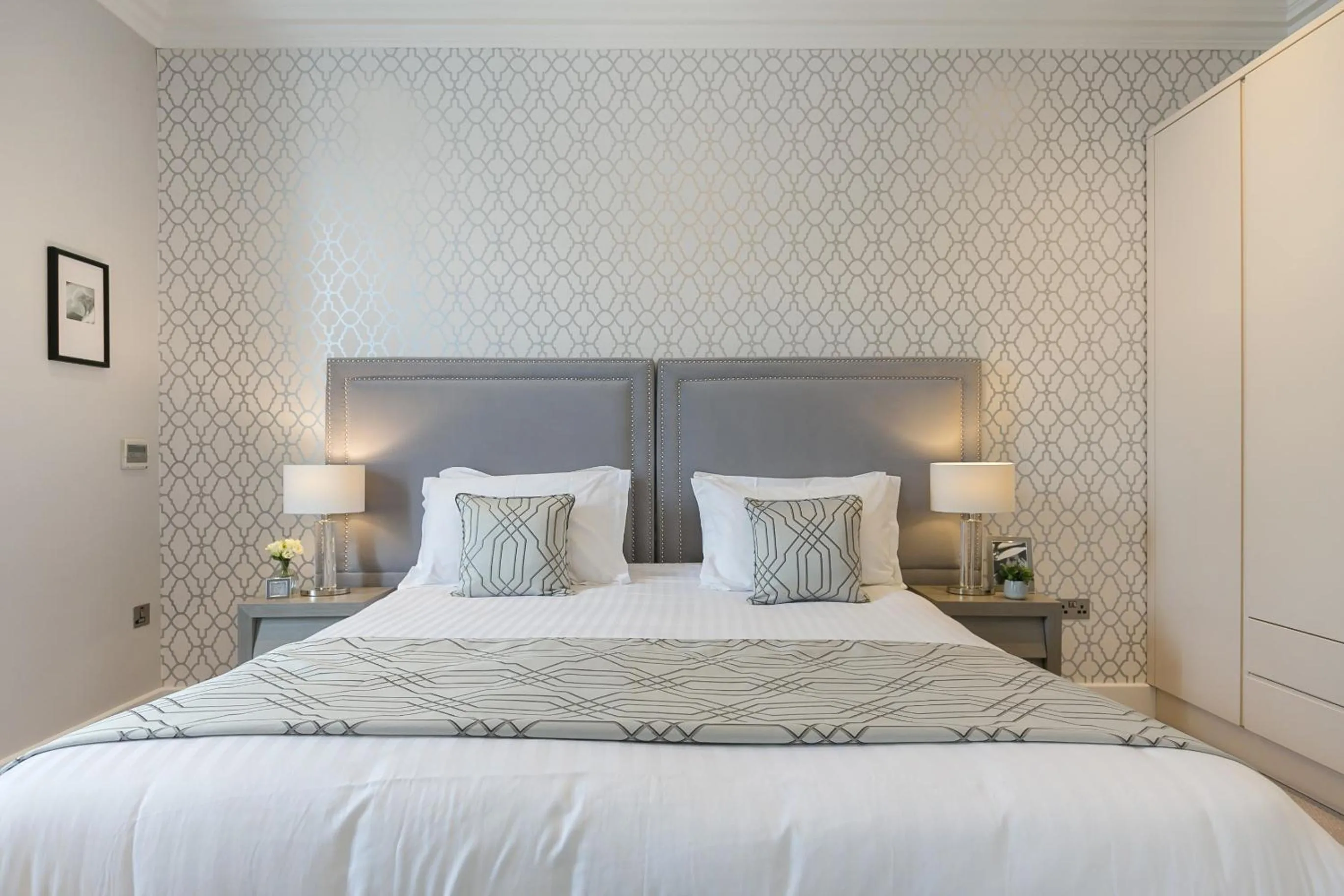 Bed in Chilworth Court