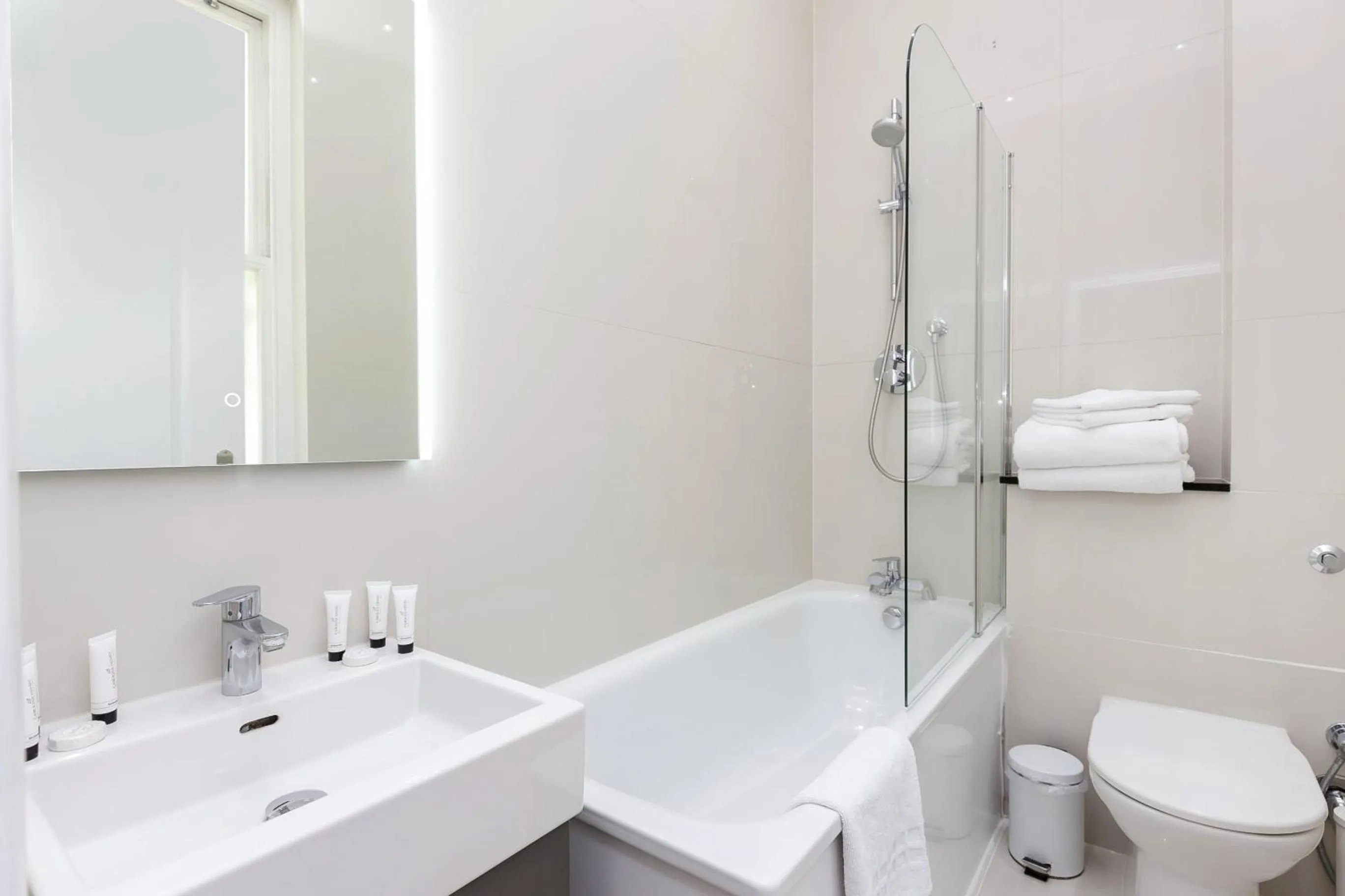 Shower in Chilworth Court