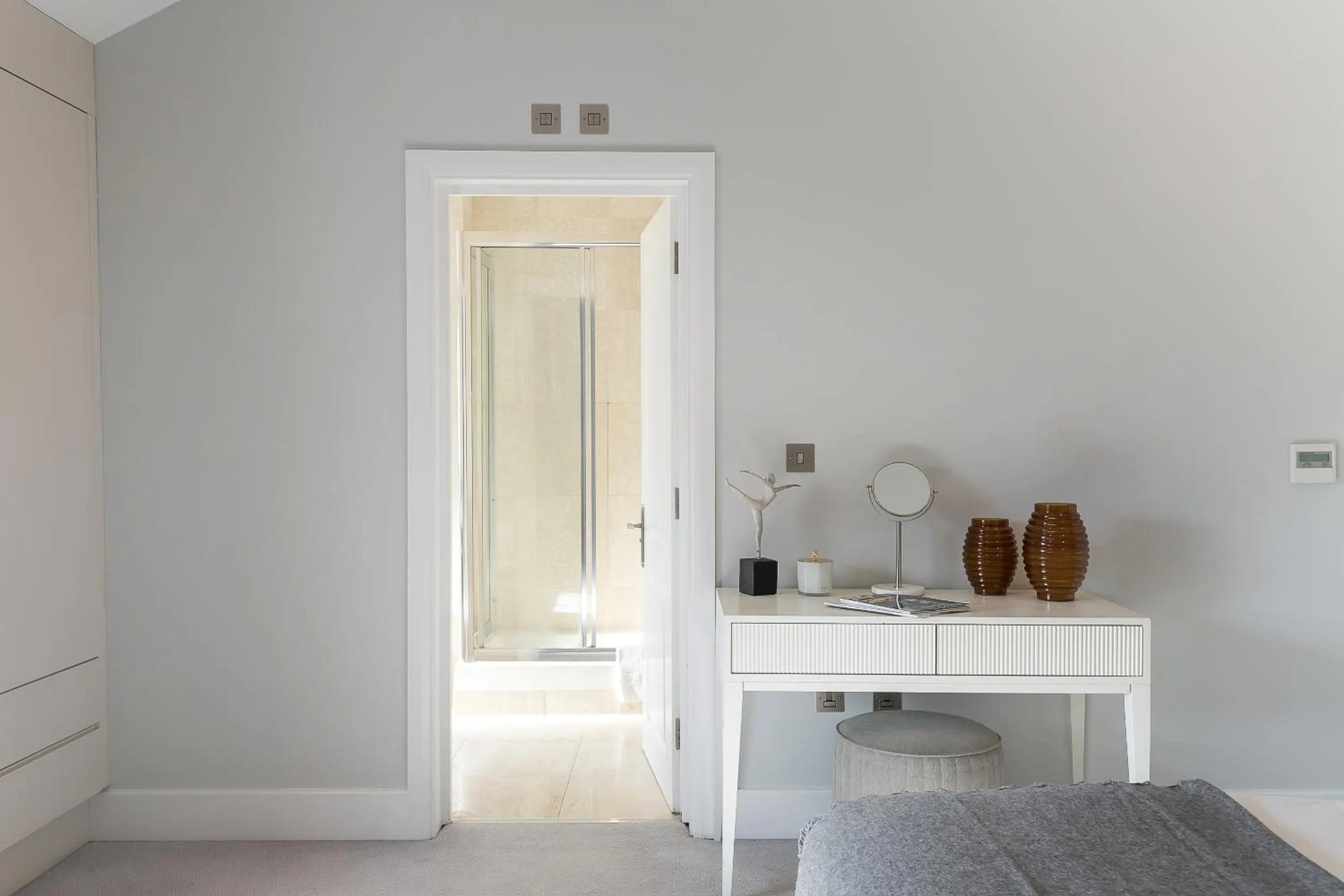 Bed in Chilworth Court