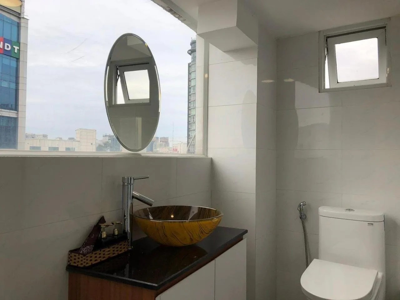 Shower in Happy Homes Ben Thanh Central