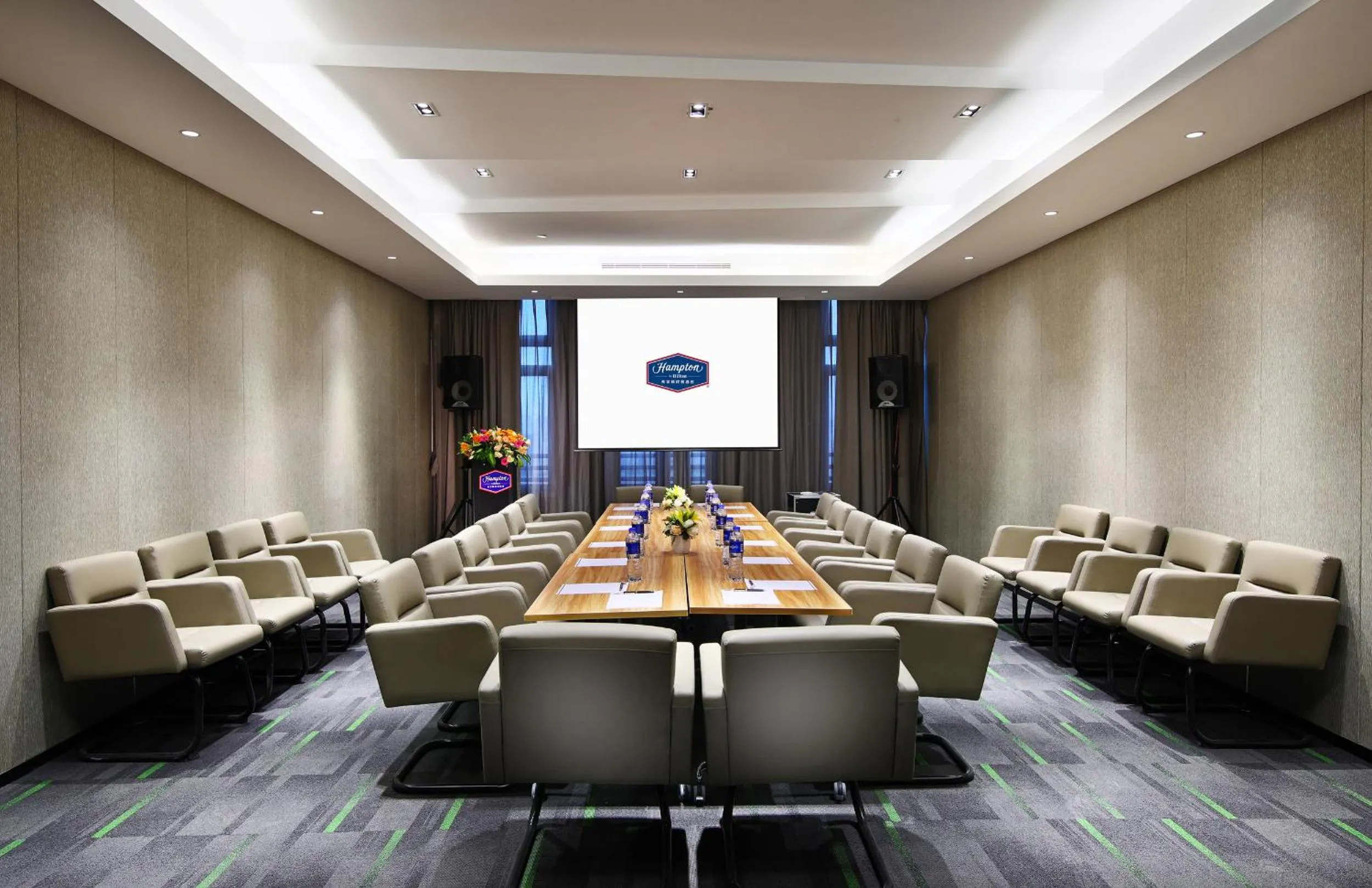 Meeting/conference room in Hampton by Hilton Shanghai Hongqiao NECC