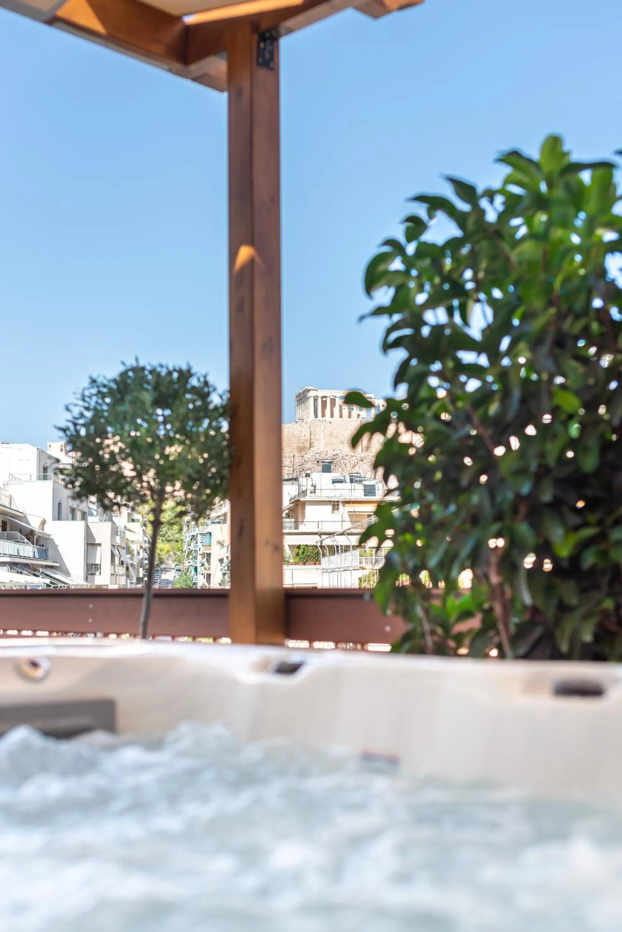 Hot Tub in Acropolis Divine Apartments