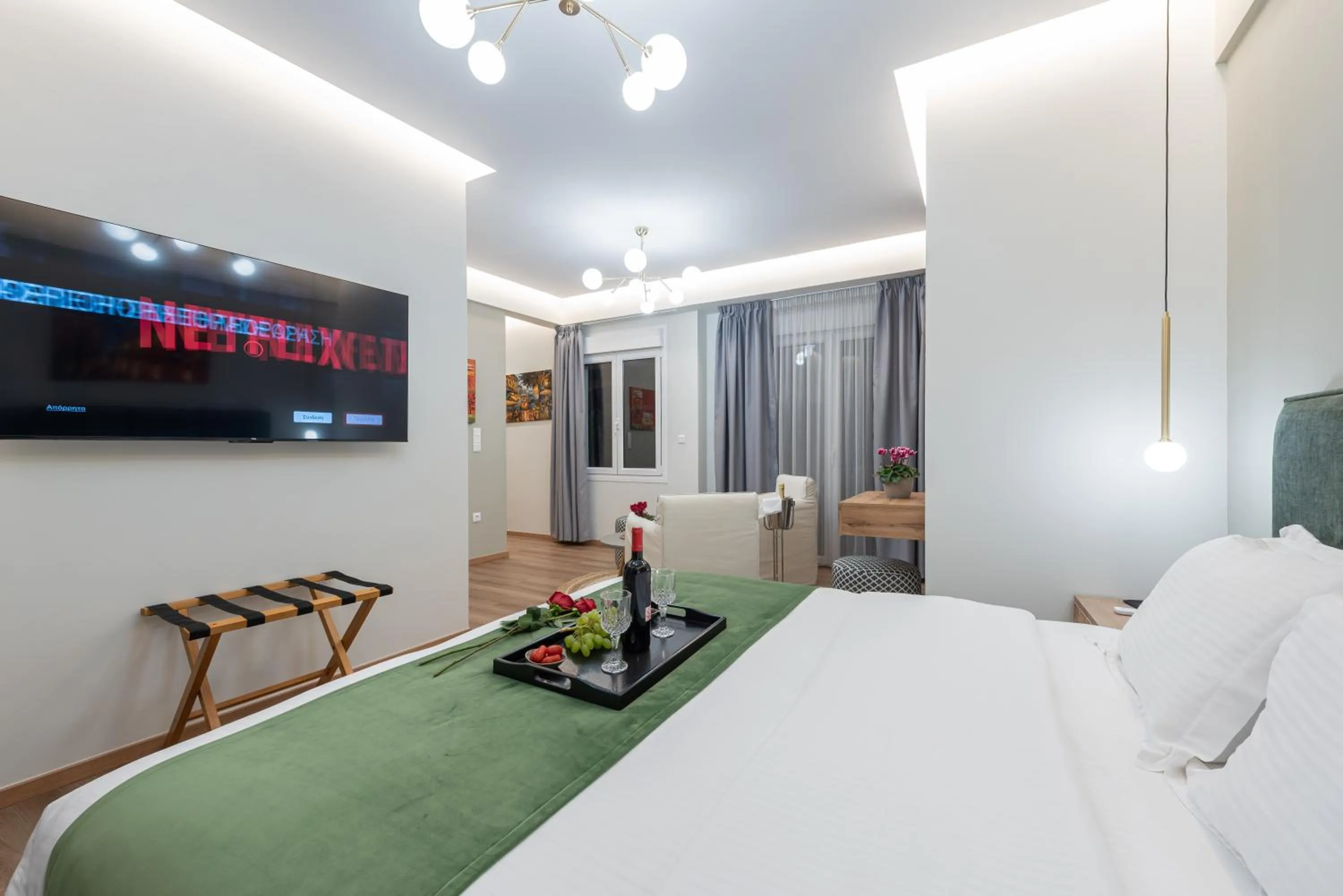 Bedroom, Bed in Acropolis Divine Apartments