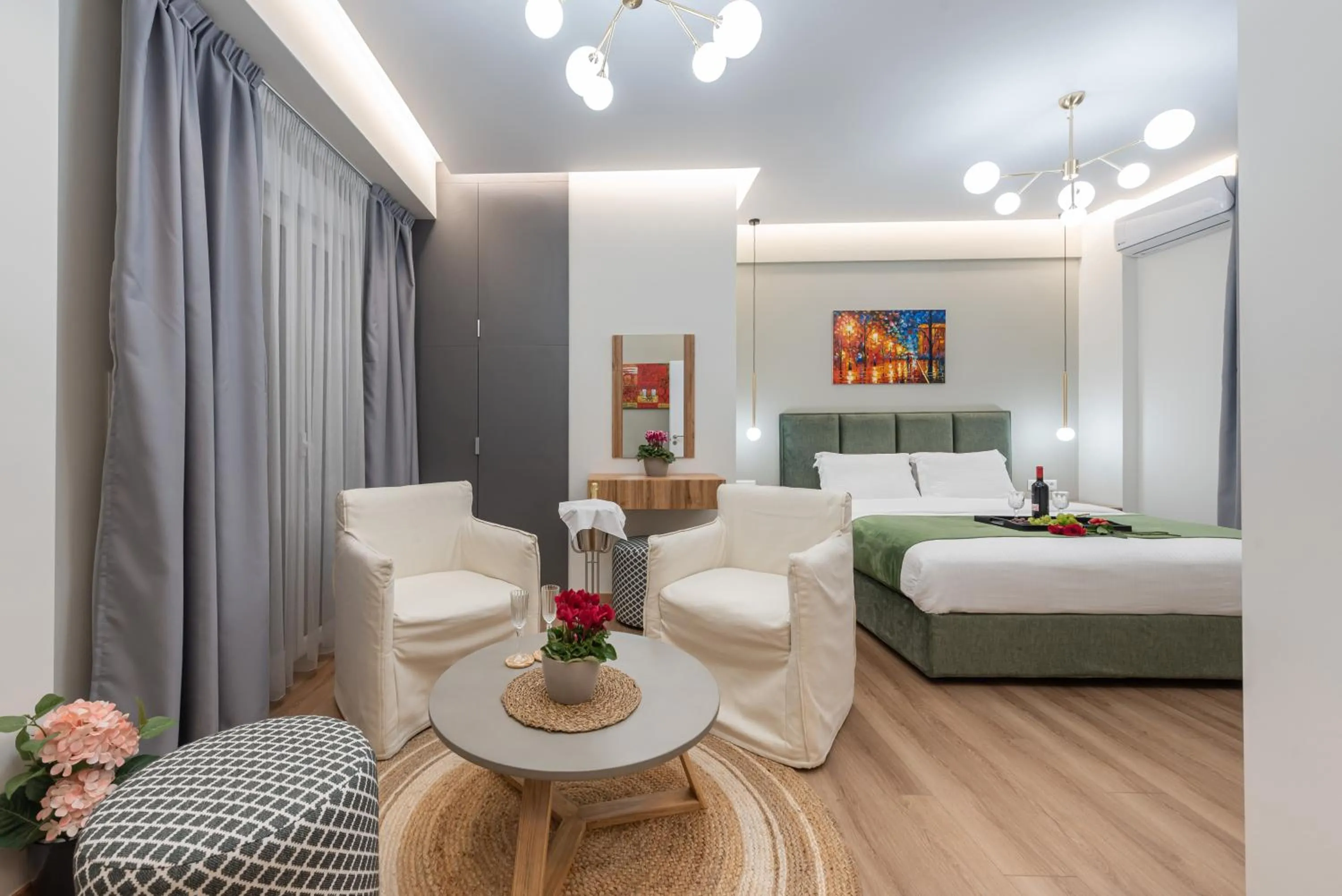 Bedroom, Bed in Acropolis Divine Apartments