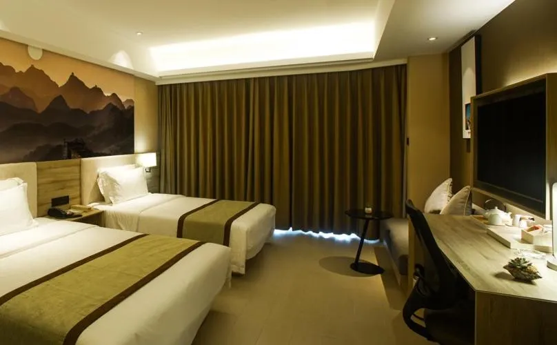 Atour Hotel Qinhuangdao Xiangxi Sea