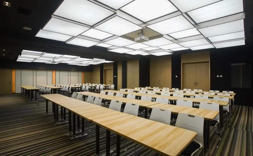 Atour Hotel Qinhuangdao Xiangxi Sea