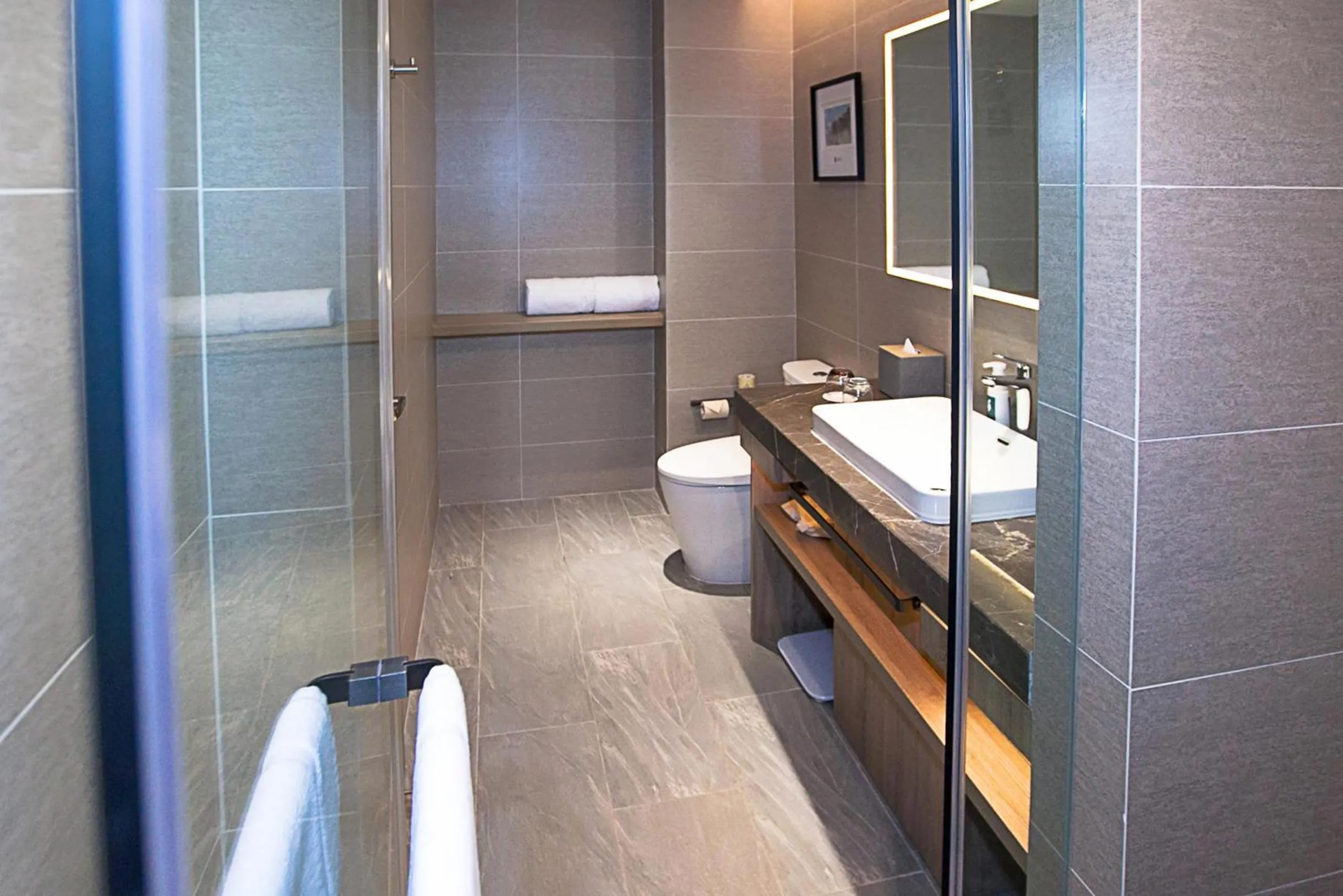 Atour Hotel Qinhuangdao Railway Station Yingbin Road