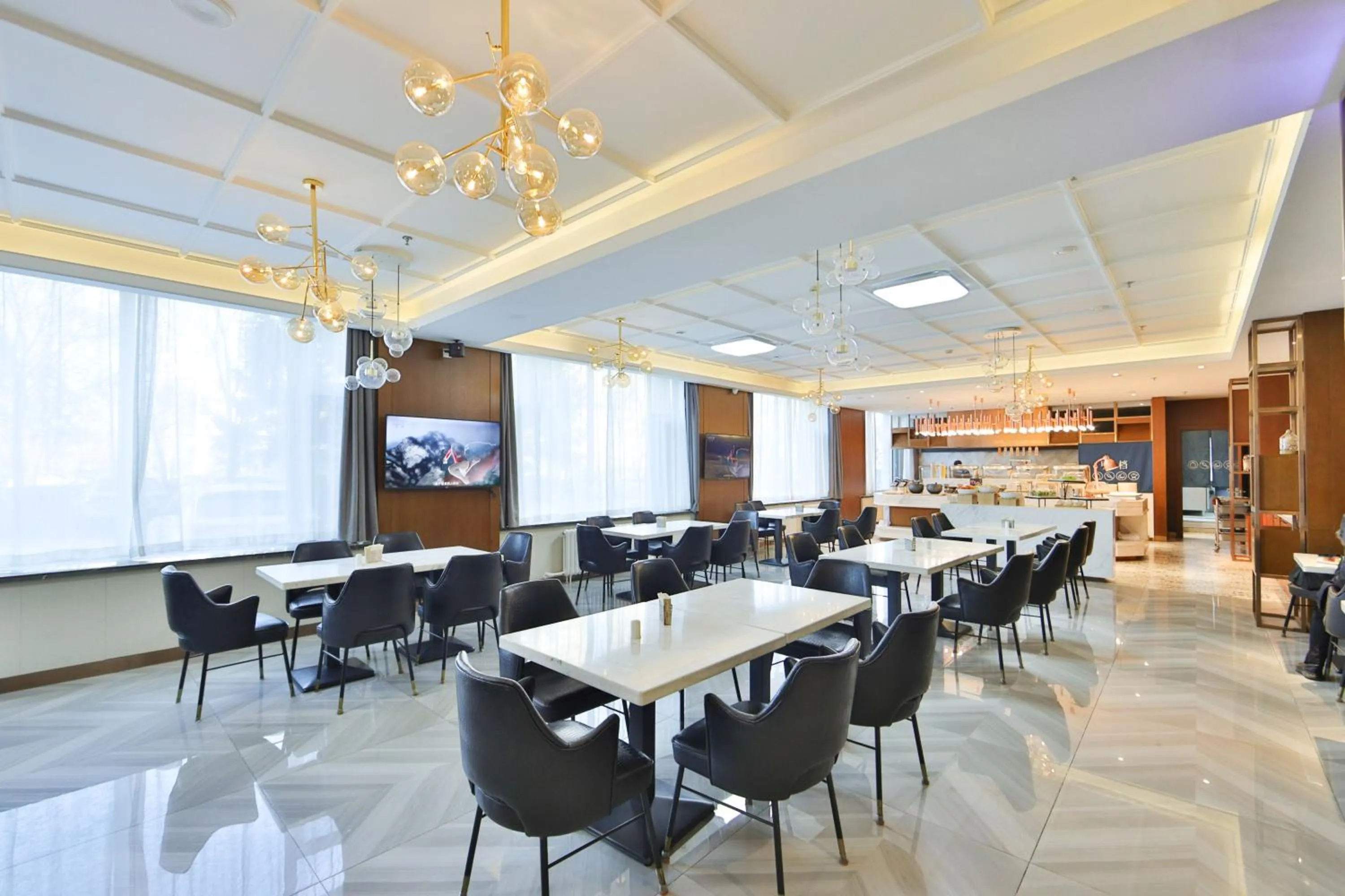 Restaurant/places to eat in Atour Hotel Harbin Songbei Ice and Snow World