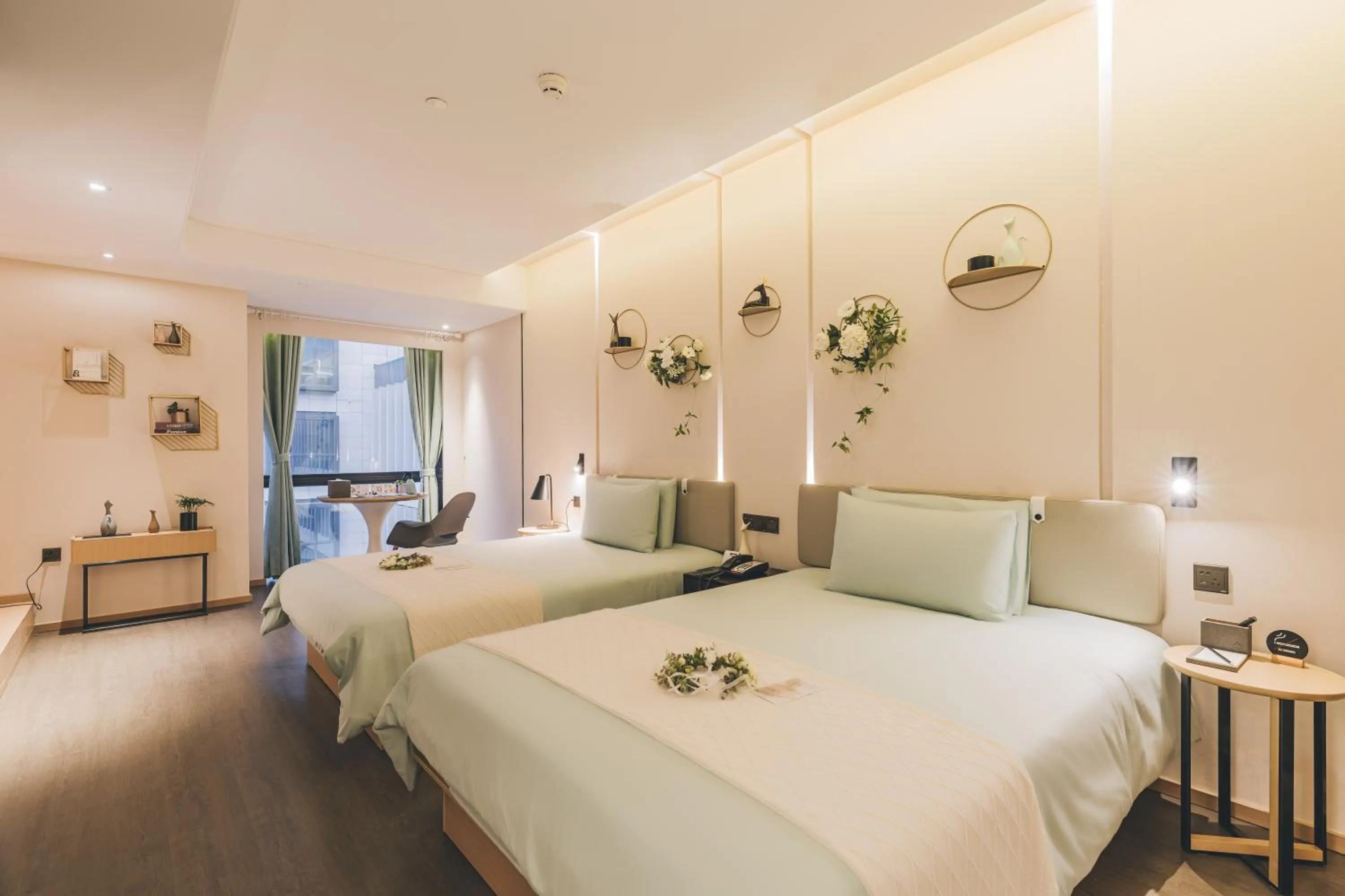 Bedroom in Atour Hotel Shanghai Hongqiao International Exhibition Linkong Park