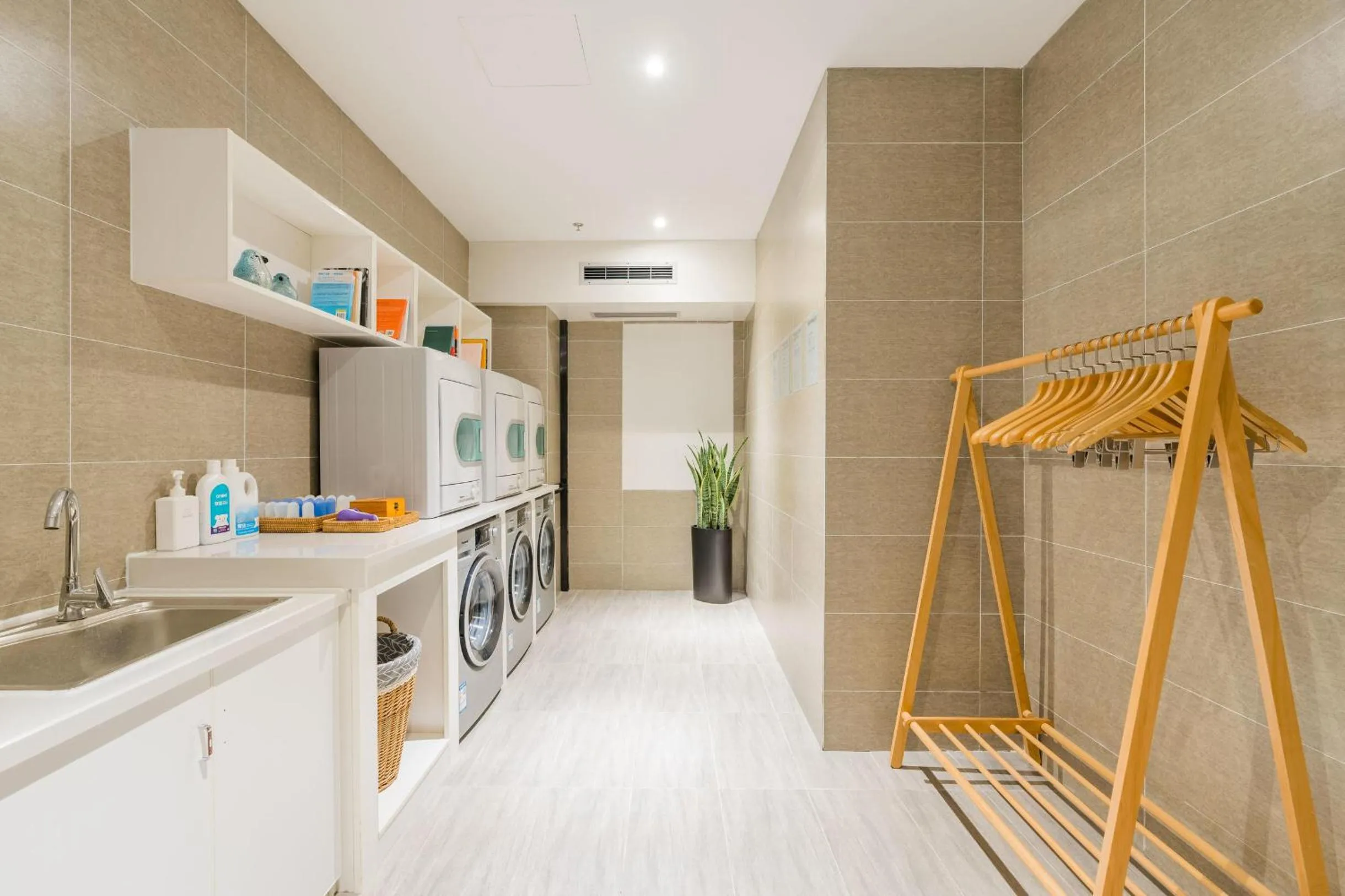 Atour Hotel Xuzhou East Jianguo Road Suning Plaza