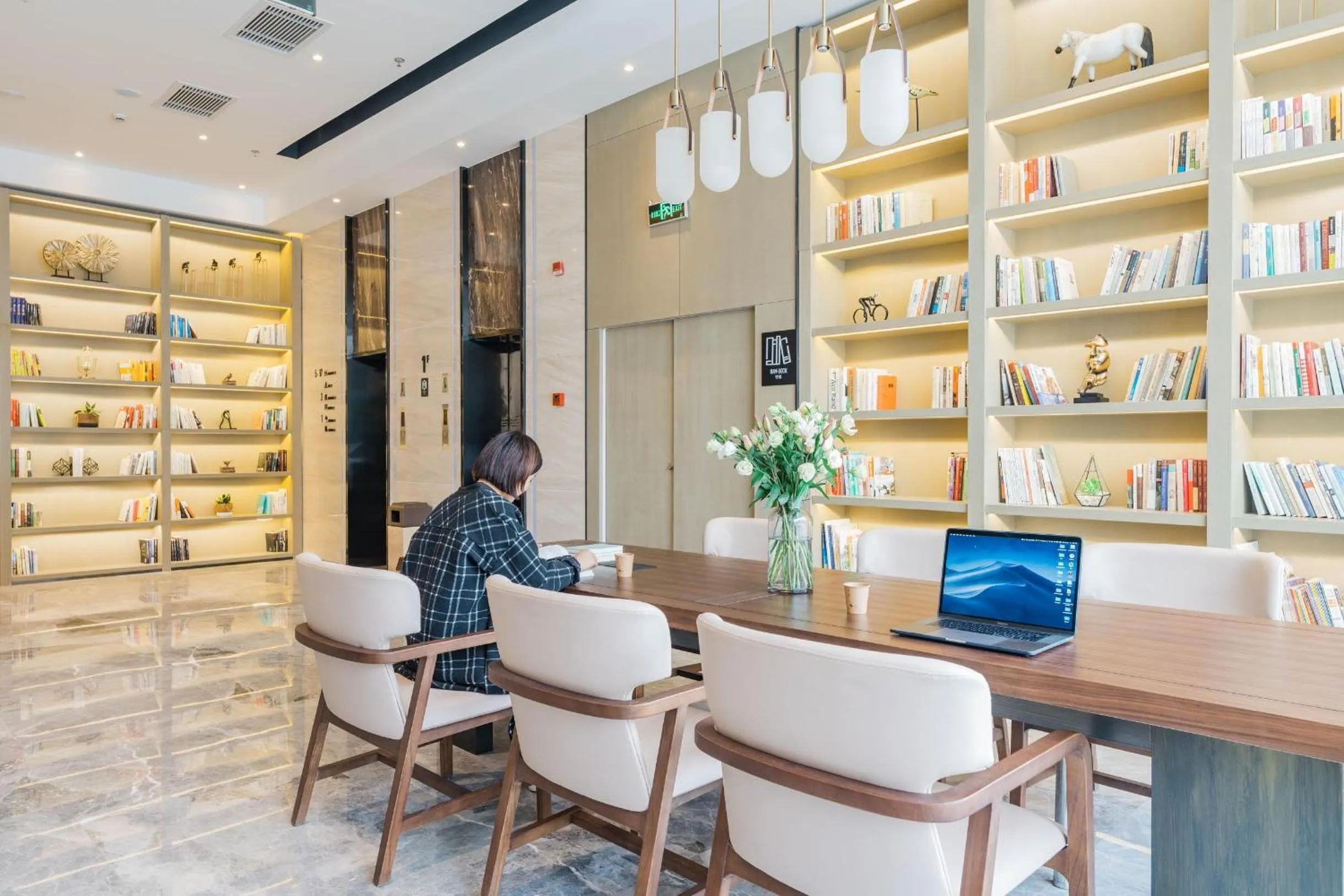 Atour Hotel Xuzhou East Jianguo Road Suning Plaza