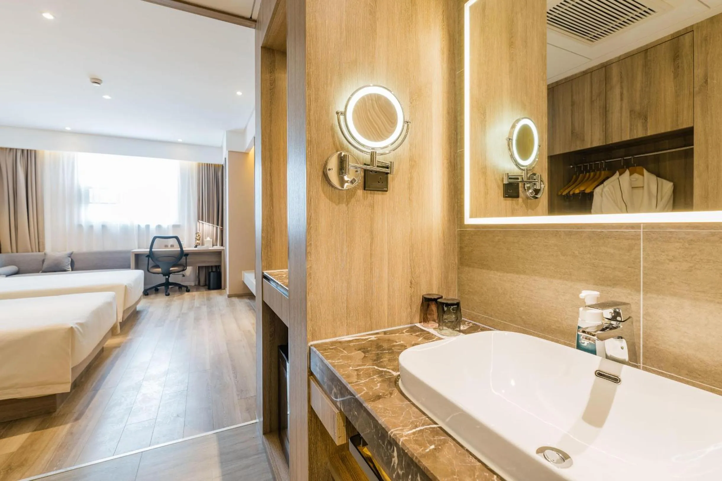 Atour Hotel Xuzhou East Jianguo Road Suning Plaza