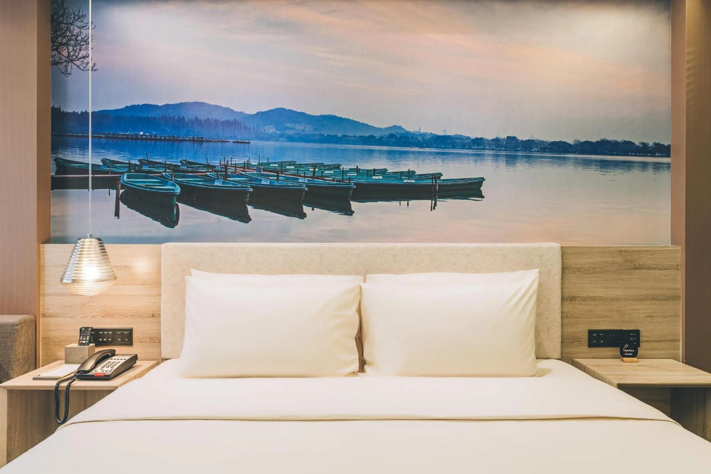 Bed in Atour Music Hotel Hangzhou West Lake