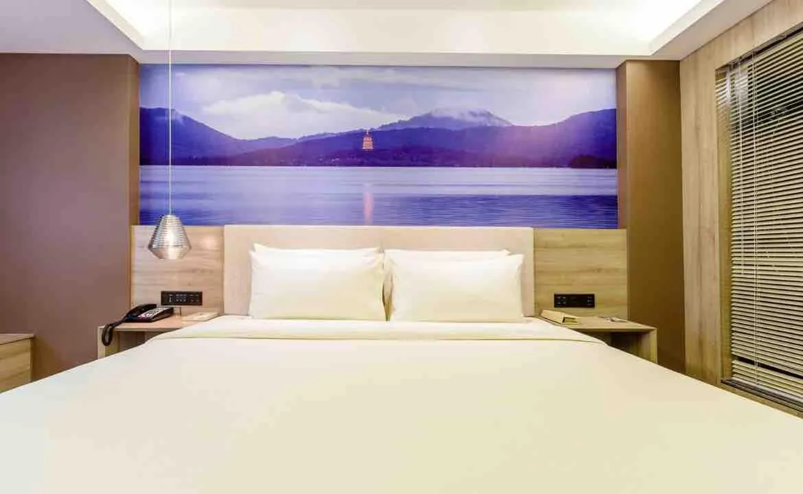Bed in Atour Music Hotel Hangzhou West Lake